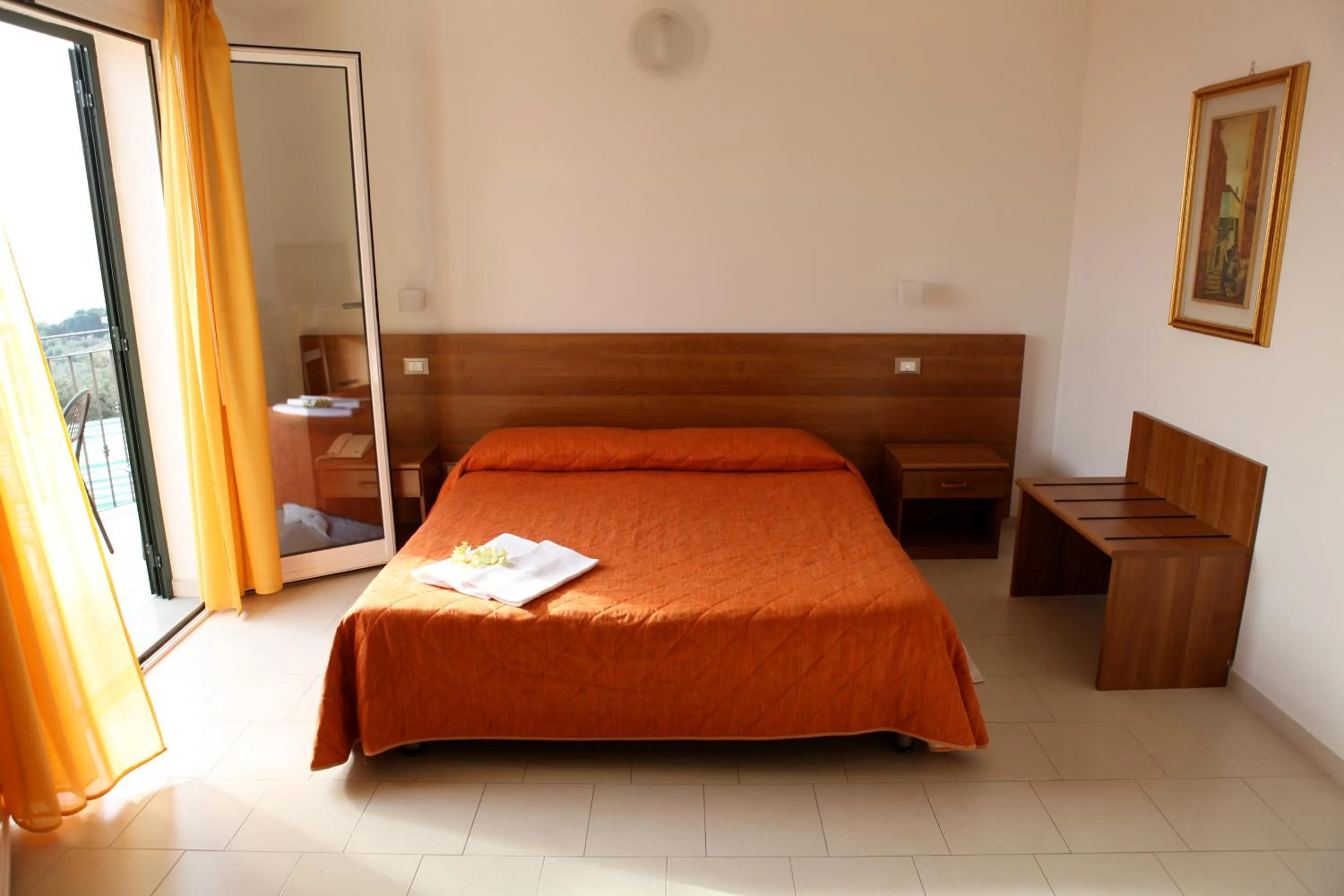 Sea view, Bed in Hotel Rosita