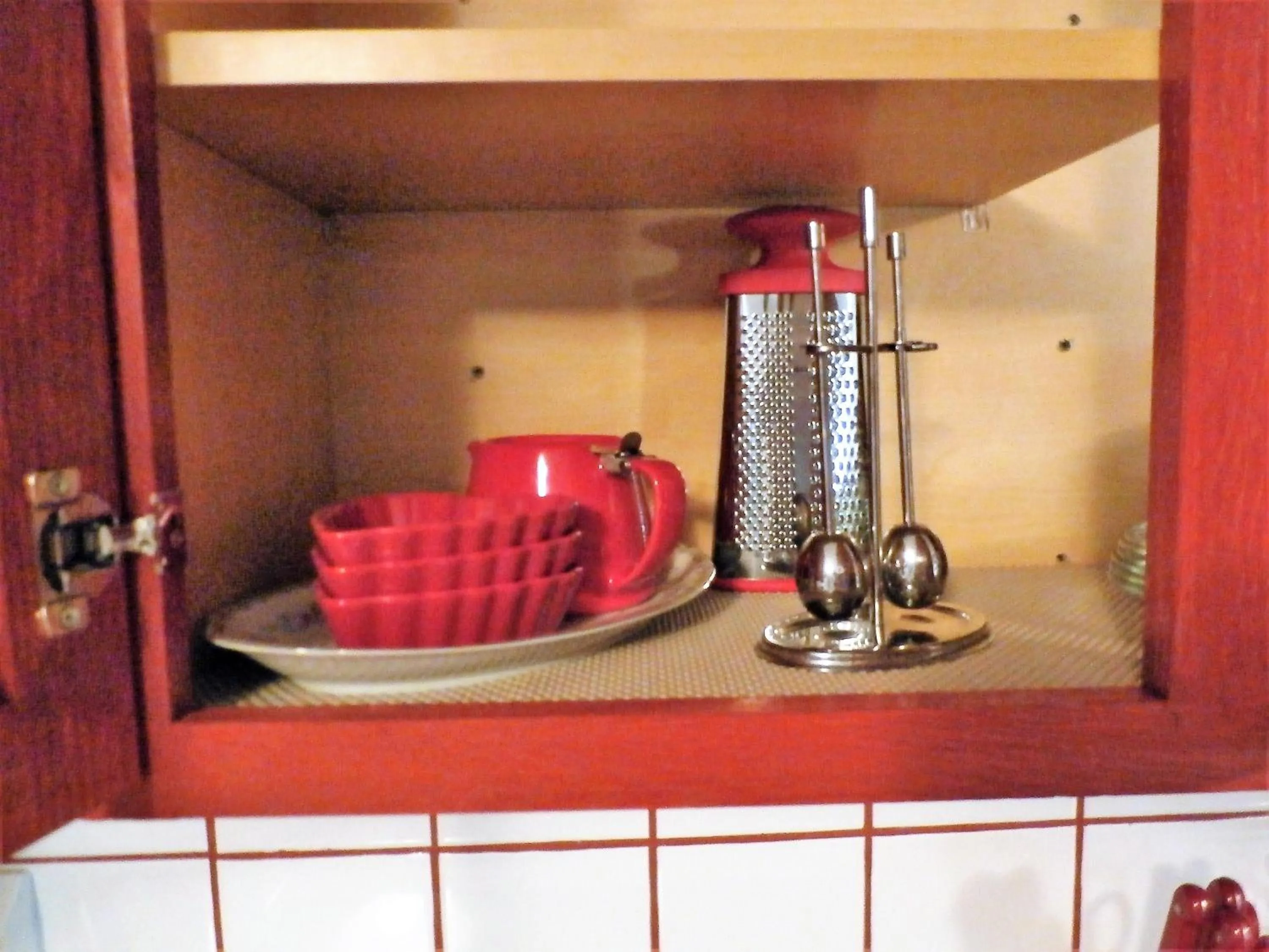 NEW CHARMING 2 BEDROOMS UNIT CLOSE TO EVERYTHING