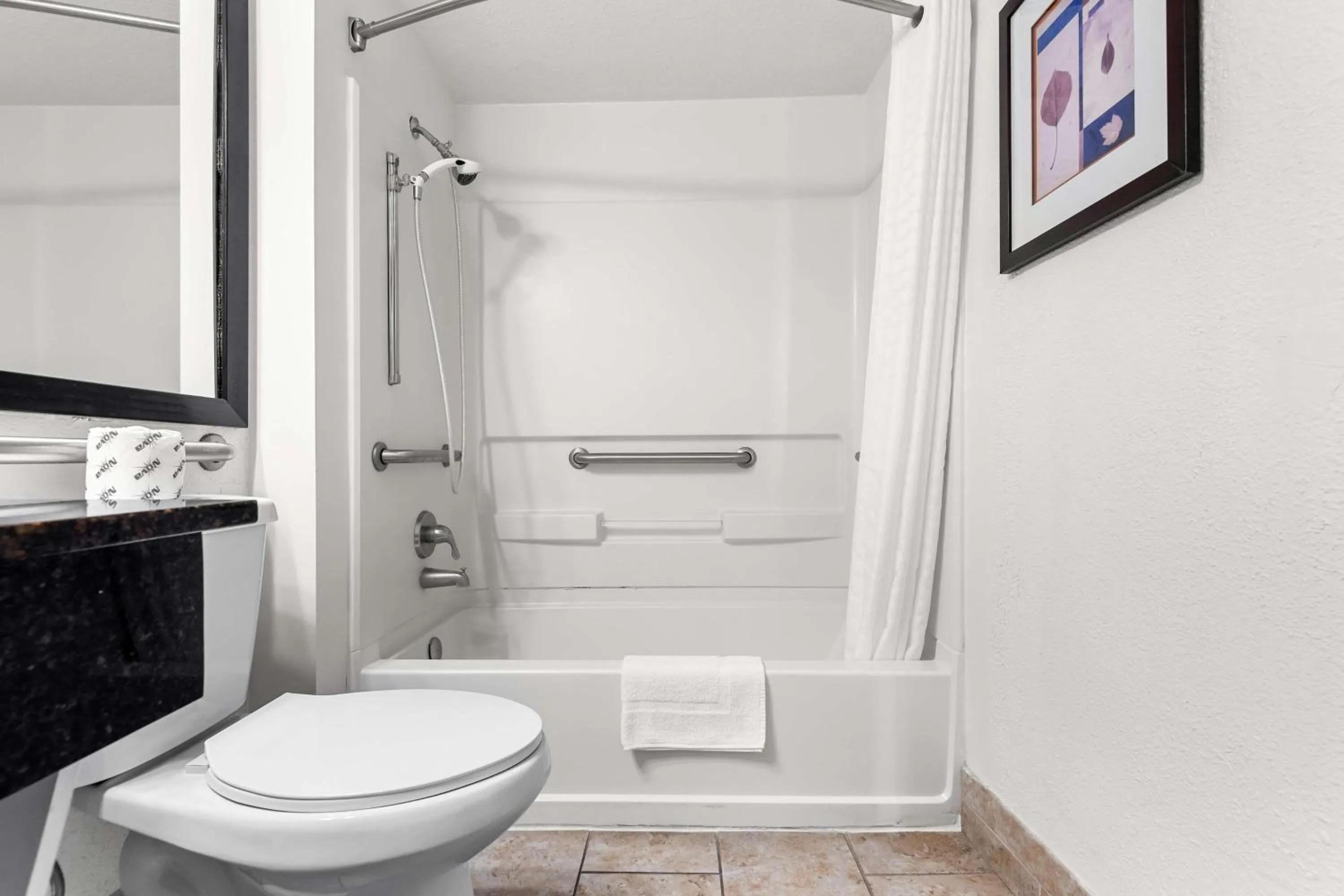 Bathroom in Magnolia Bluffs, BW Signature Collection