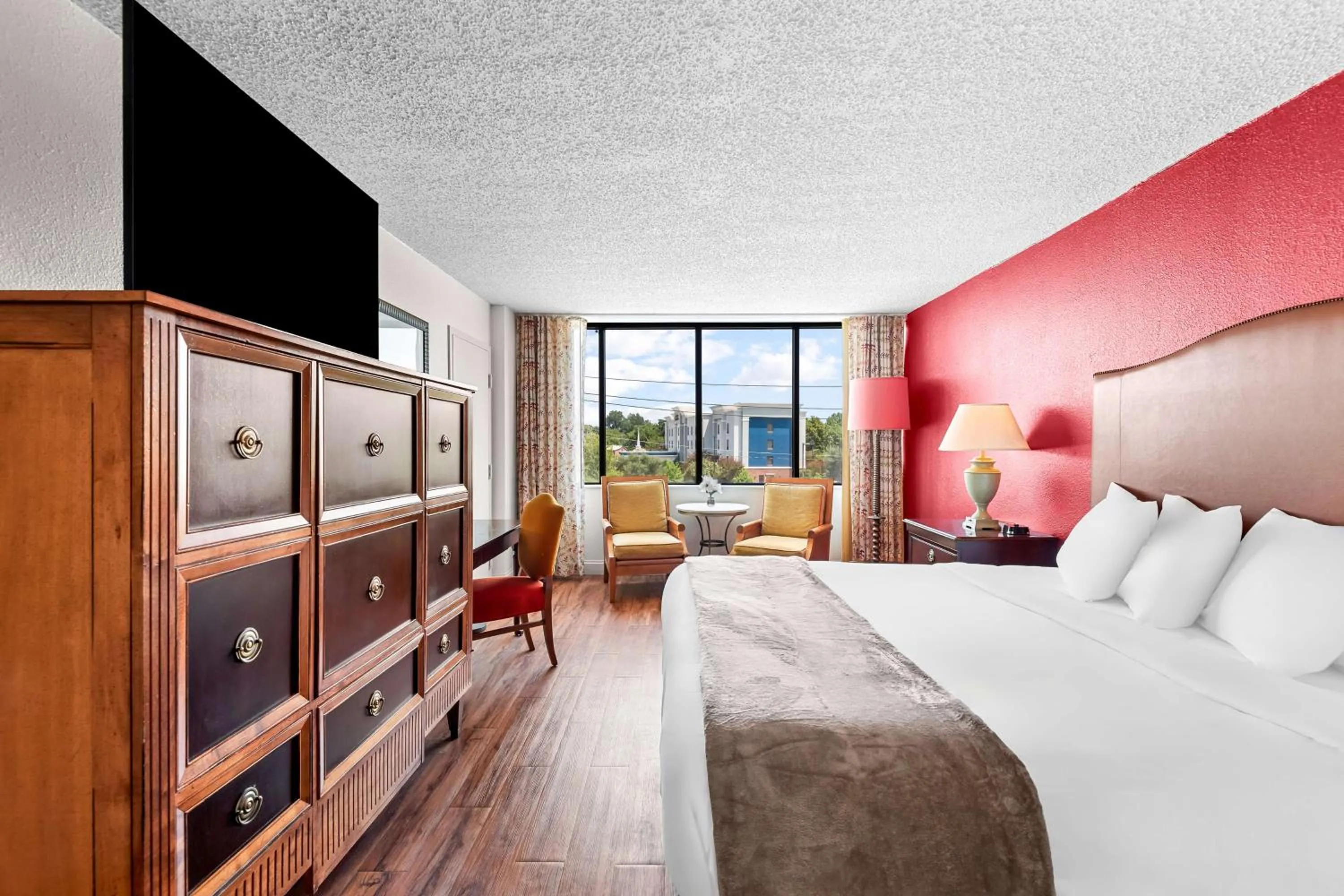 Bedroom, Bed in Magnolia Bluffs, BW Signature Collection