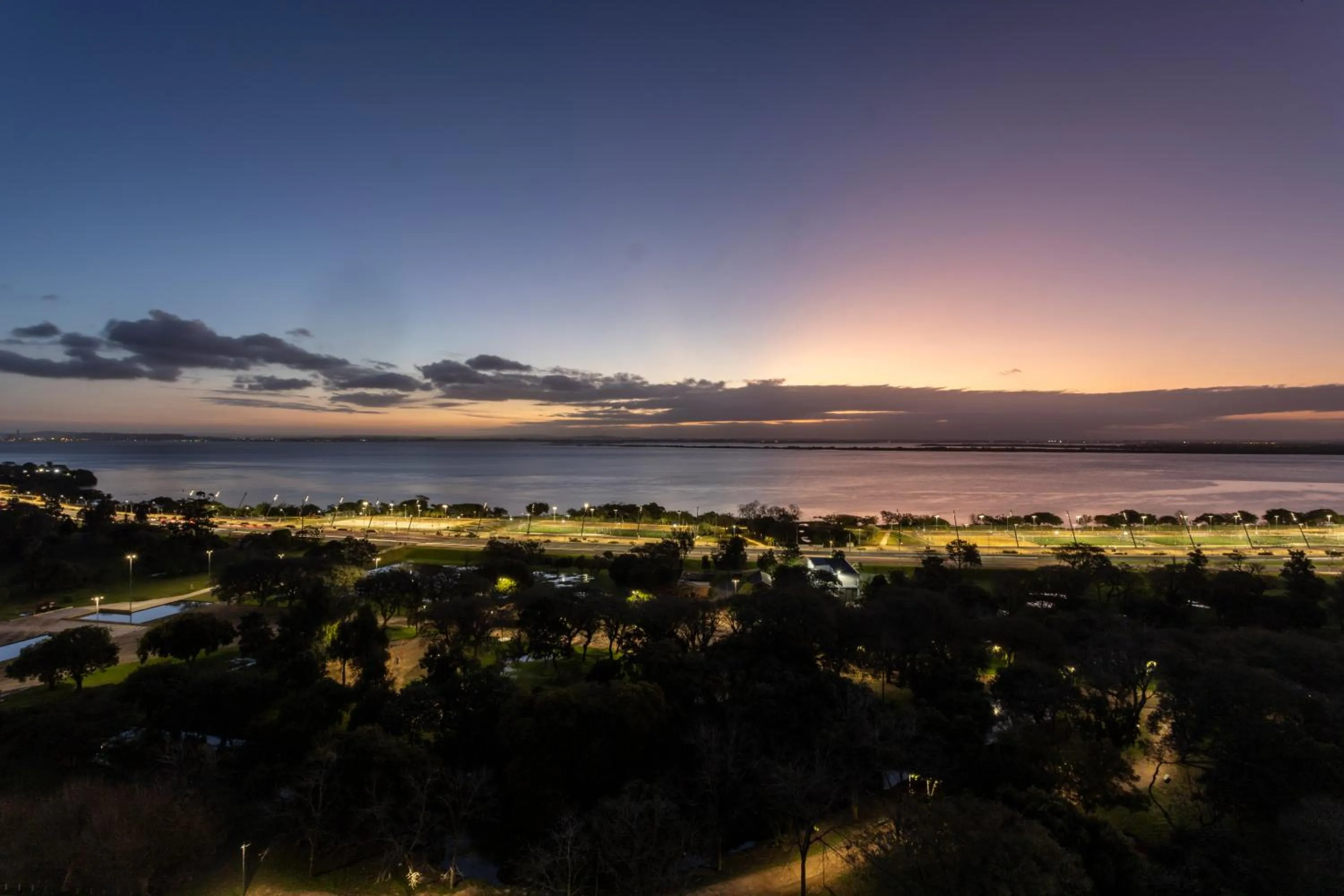 Natural landscape in Blue Tree Towers Millenium Porto Alegre