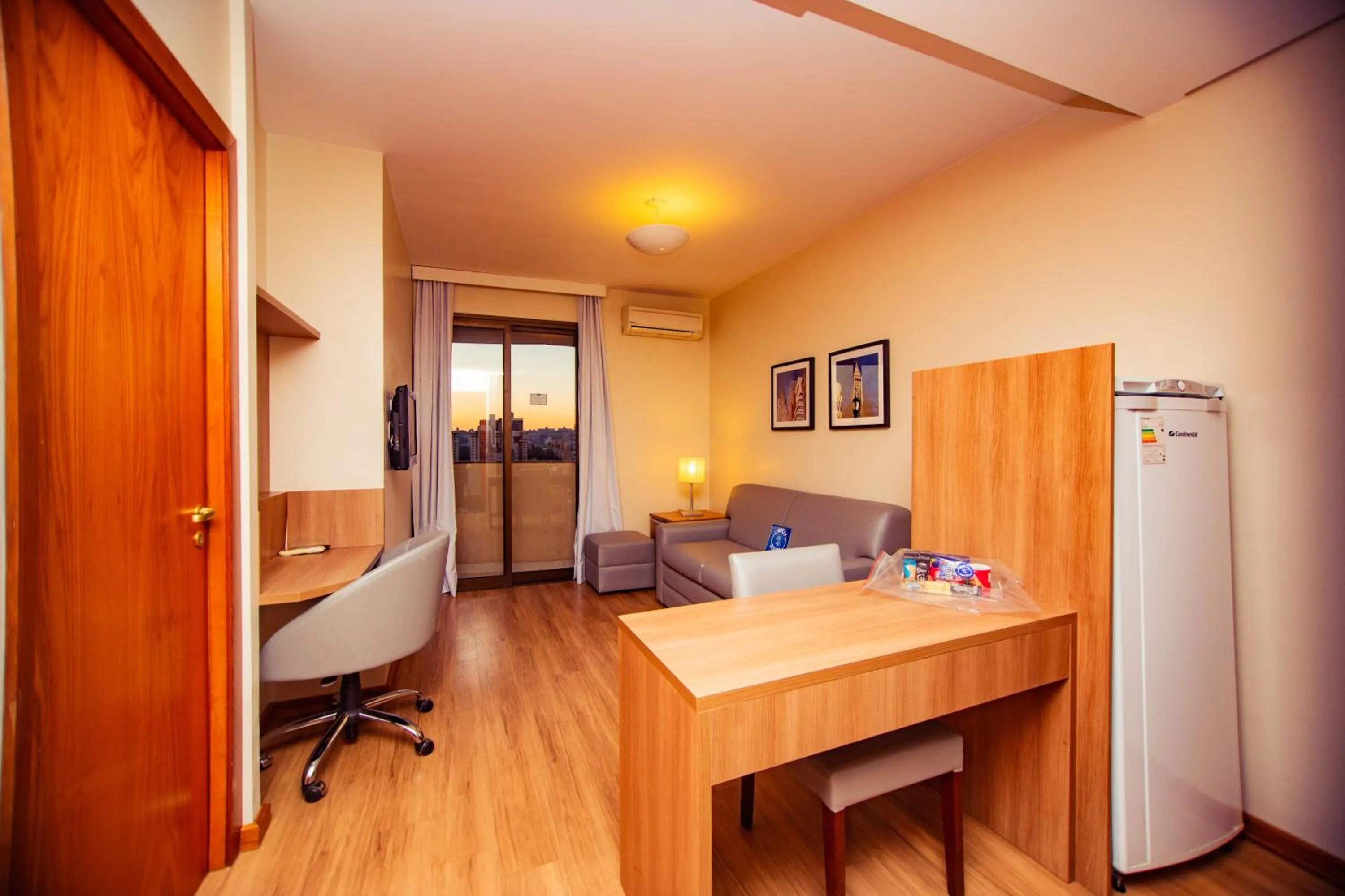 Photo of the whole room in Blue Tree Towers Millenium Porto Alegre