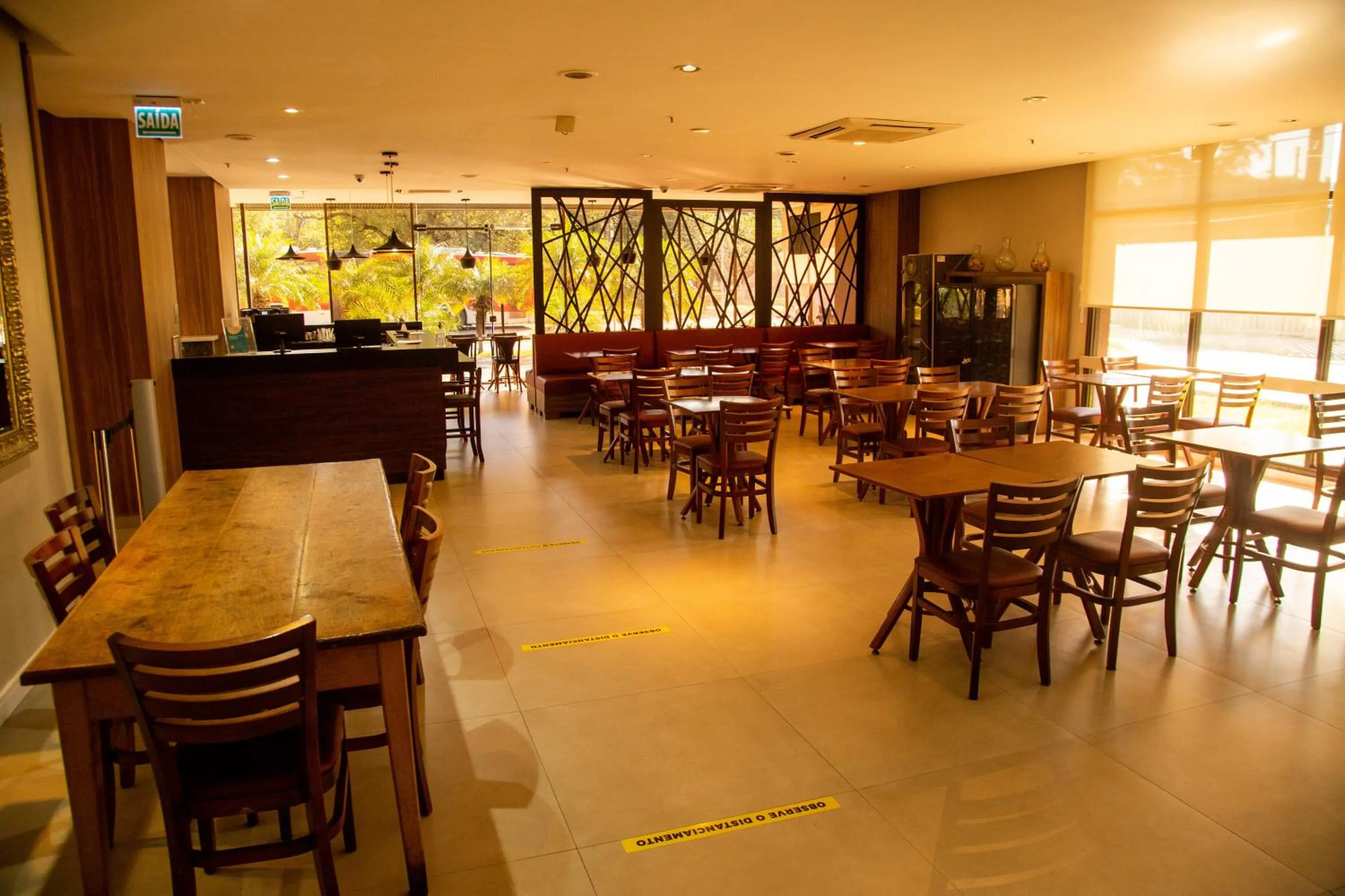 Restaurant/places to eat in Blue Tree Towers Millenium Porto Alegre