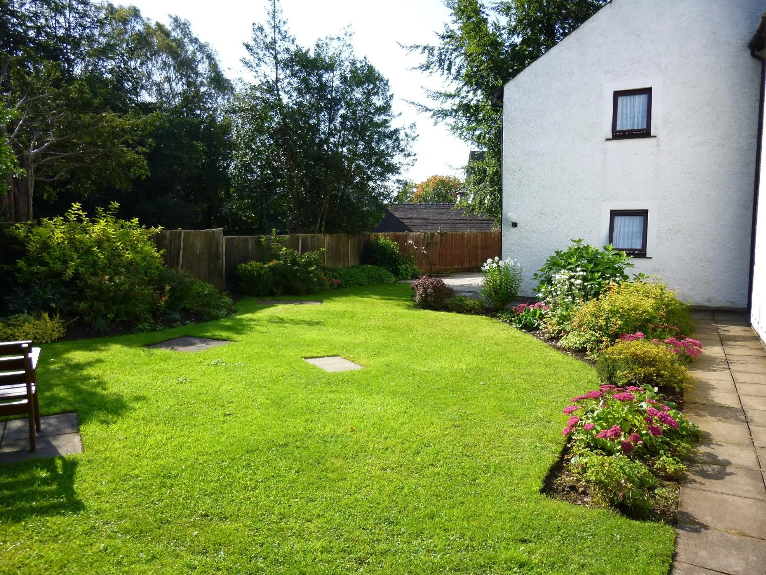 Garden in Quaysiders Lakes Resort - Quaysiders Club