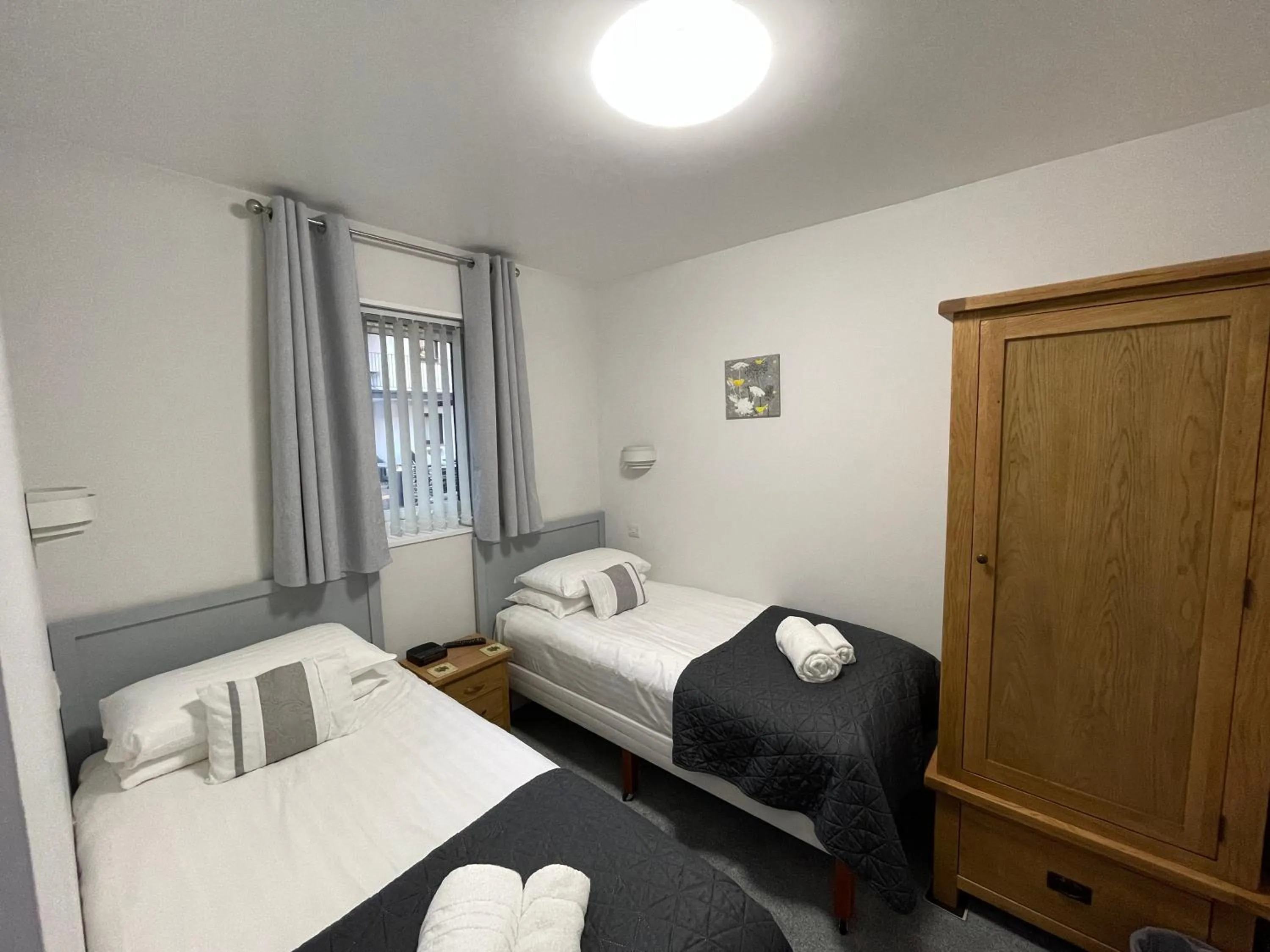 Bedroom, Bed in Quaysiders Lakes Resort - Quaysiders Club