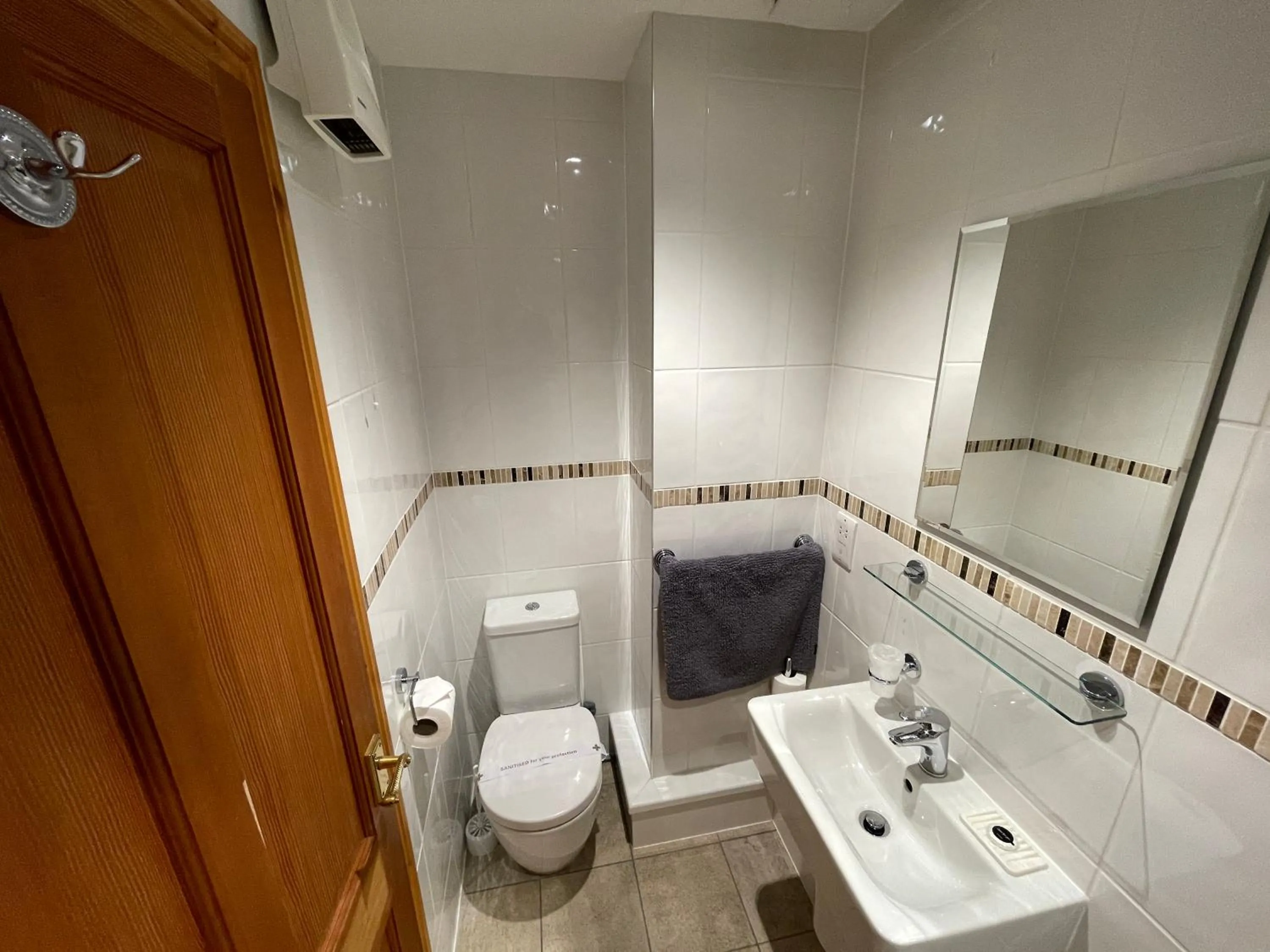 Shower in Quaysiders Lakes Resort - Quaysiders Club