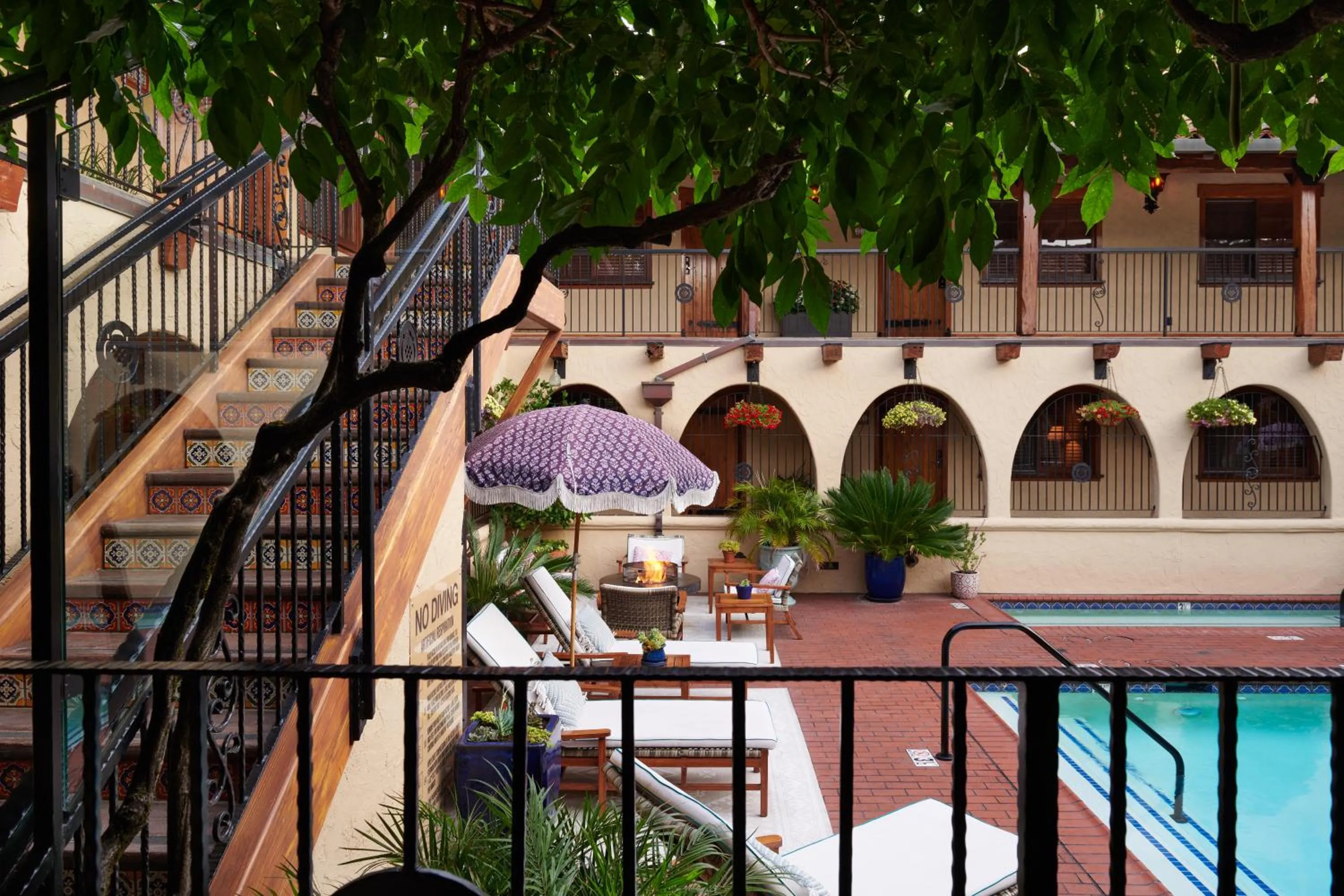 Swimming pool in Rancho Caymus Inn