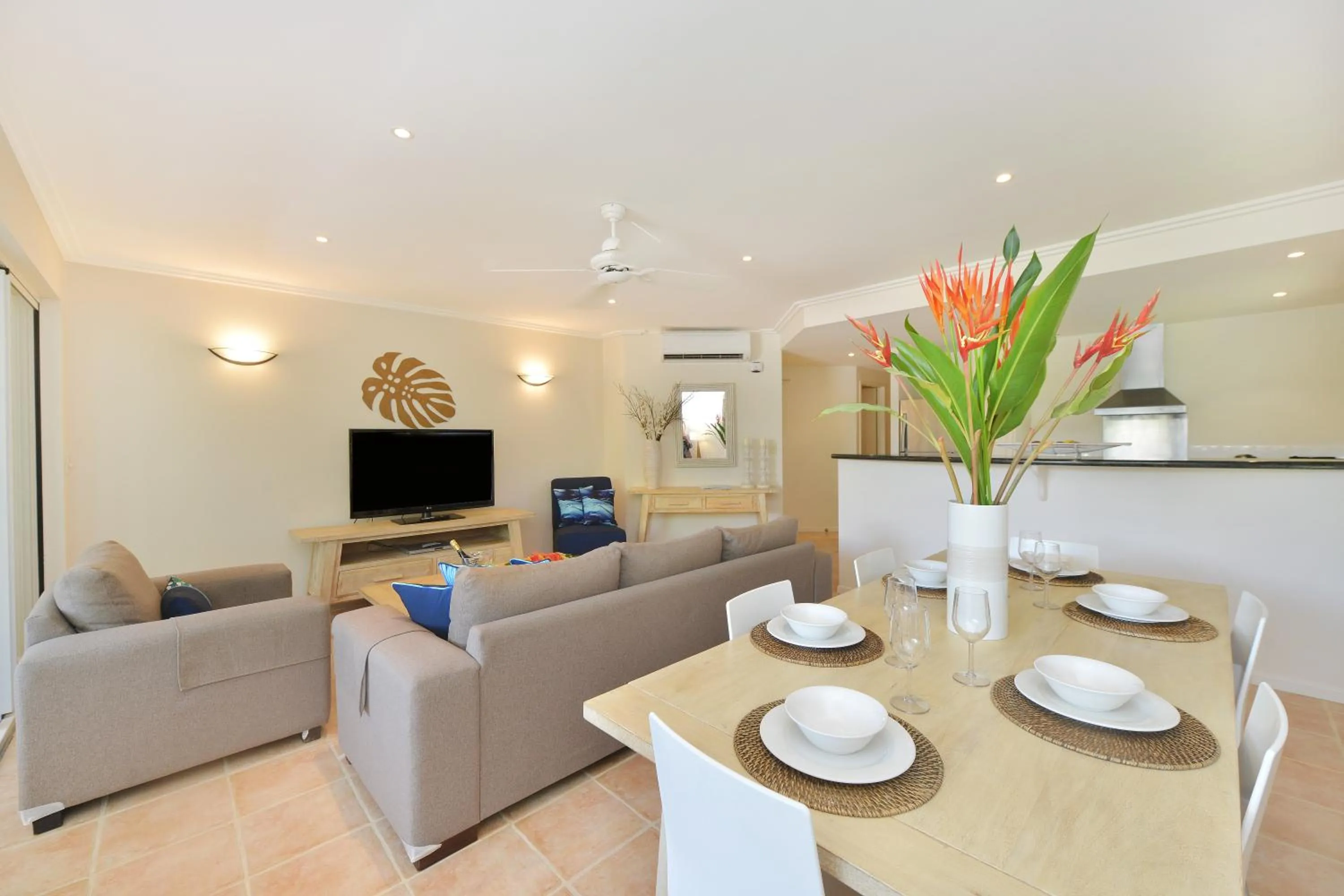 Living room in Cayman Villas Port Douglas