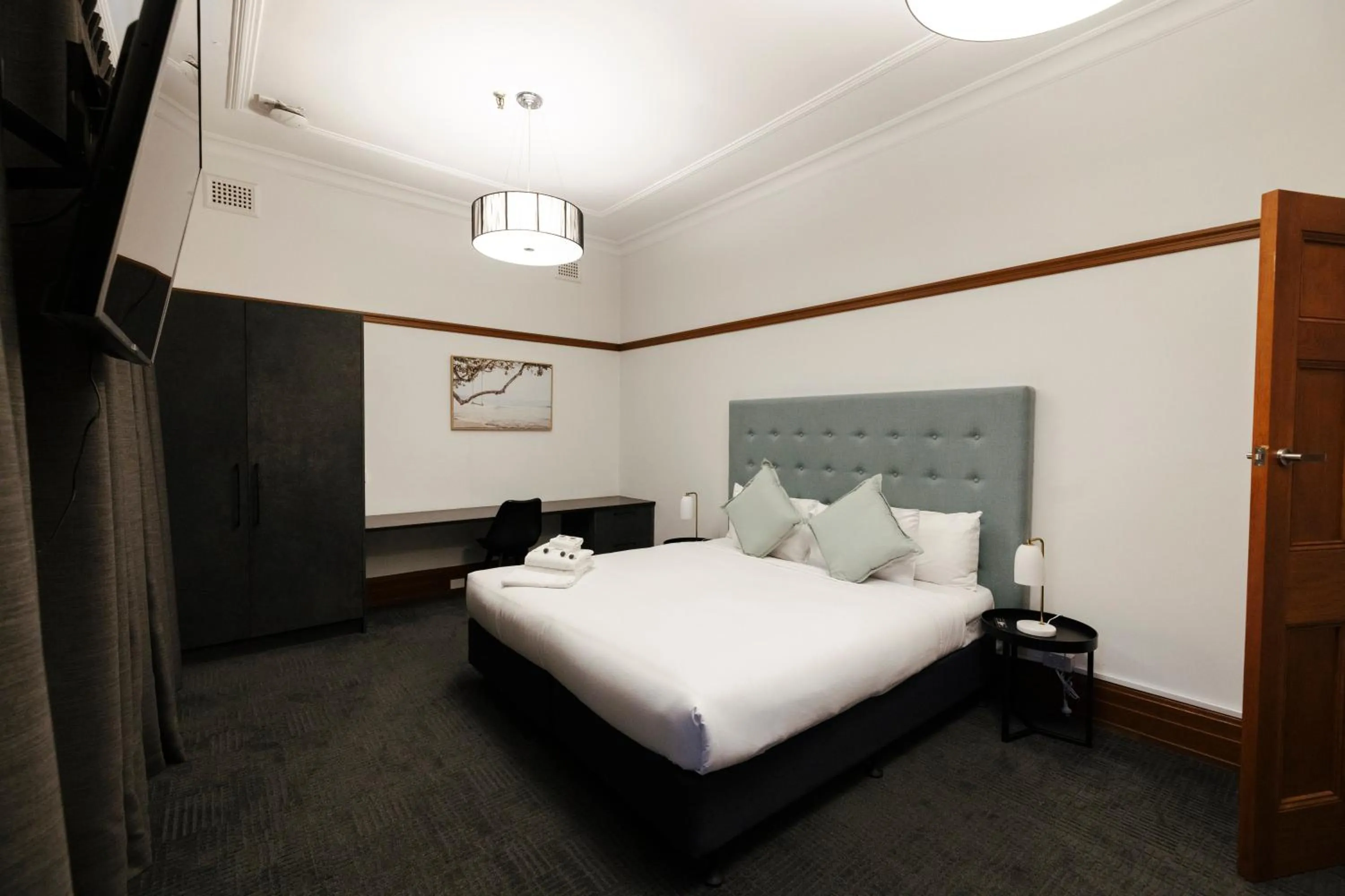 Bed in Guildford Hotel