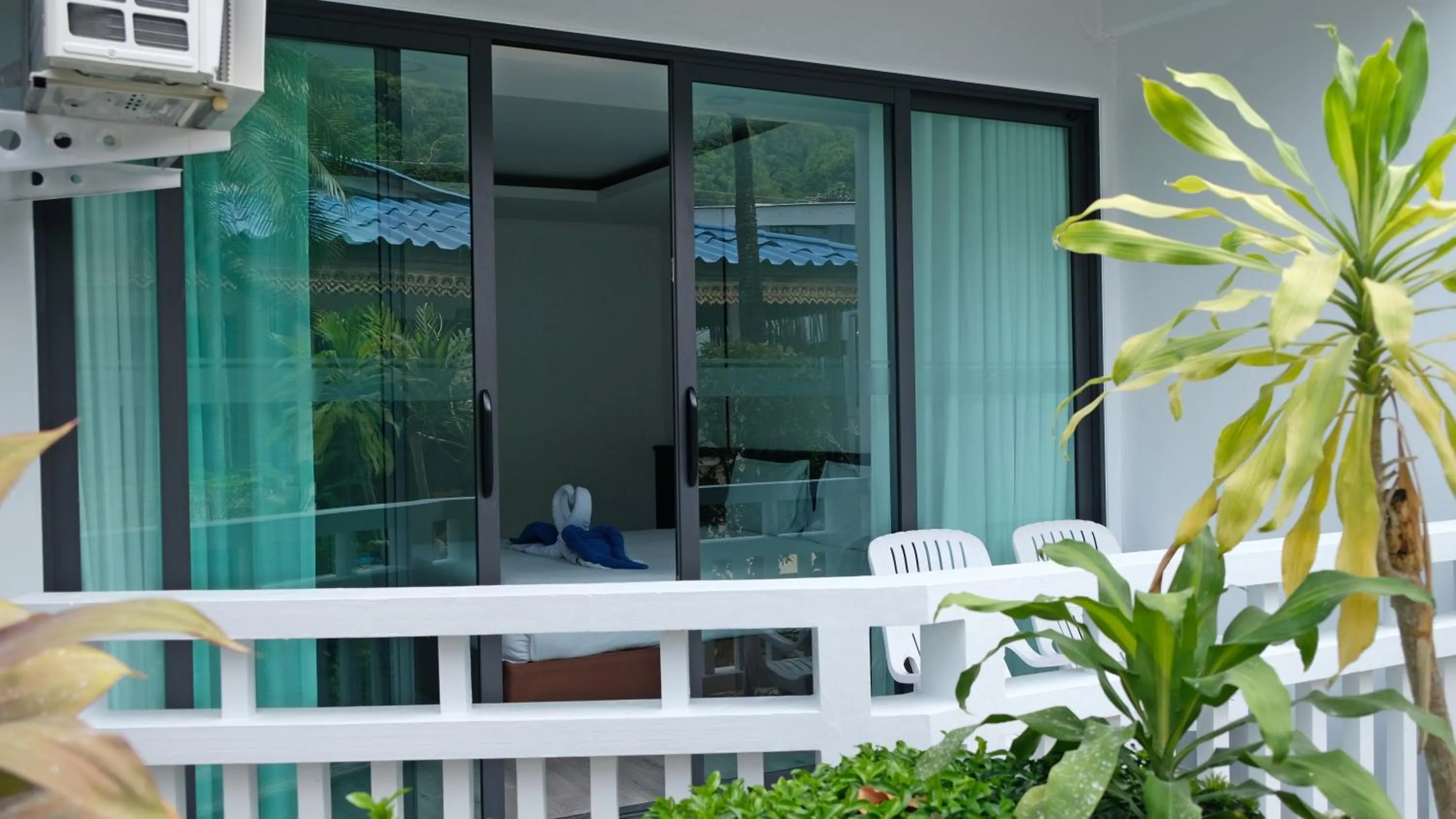 Andaman Lanta Resort - SHA Extra Plus