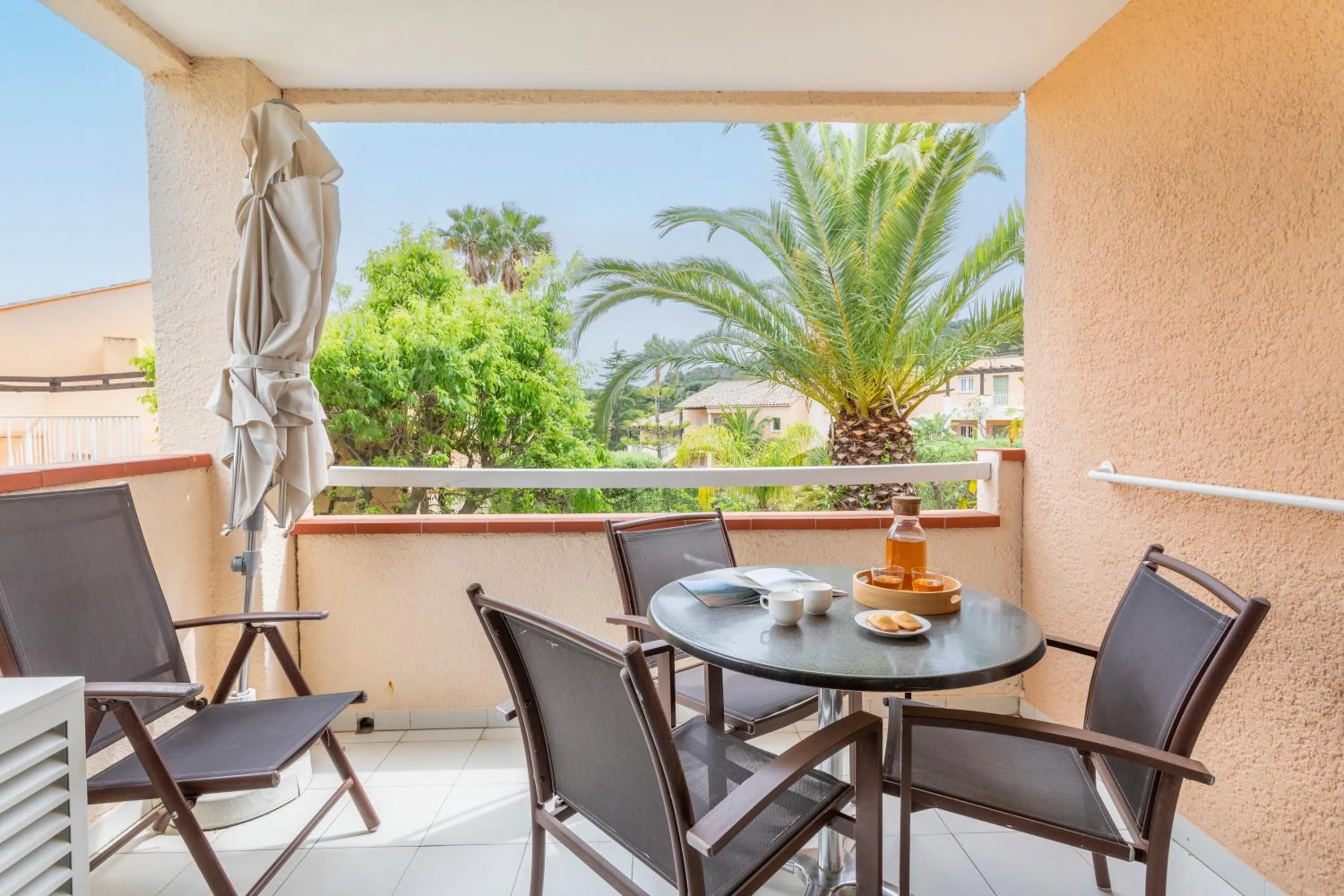 Patio in Résidence Pierre & Vacances L’Anse De Pramousquier