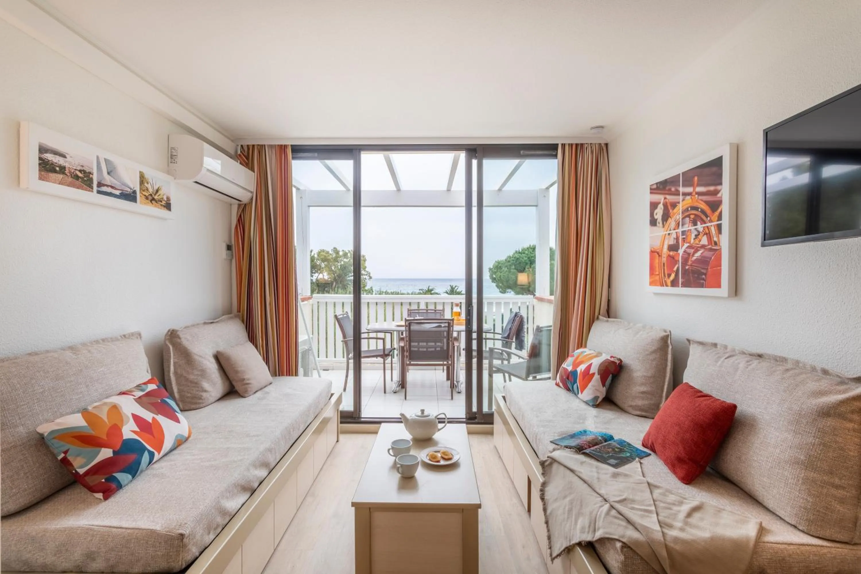 Natural landscape in Résidence Pierre & Vacances L’Anse De Pramousquier