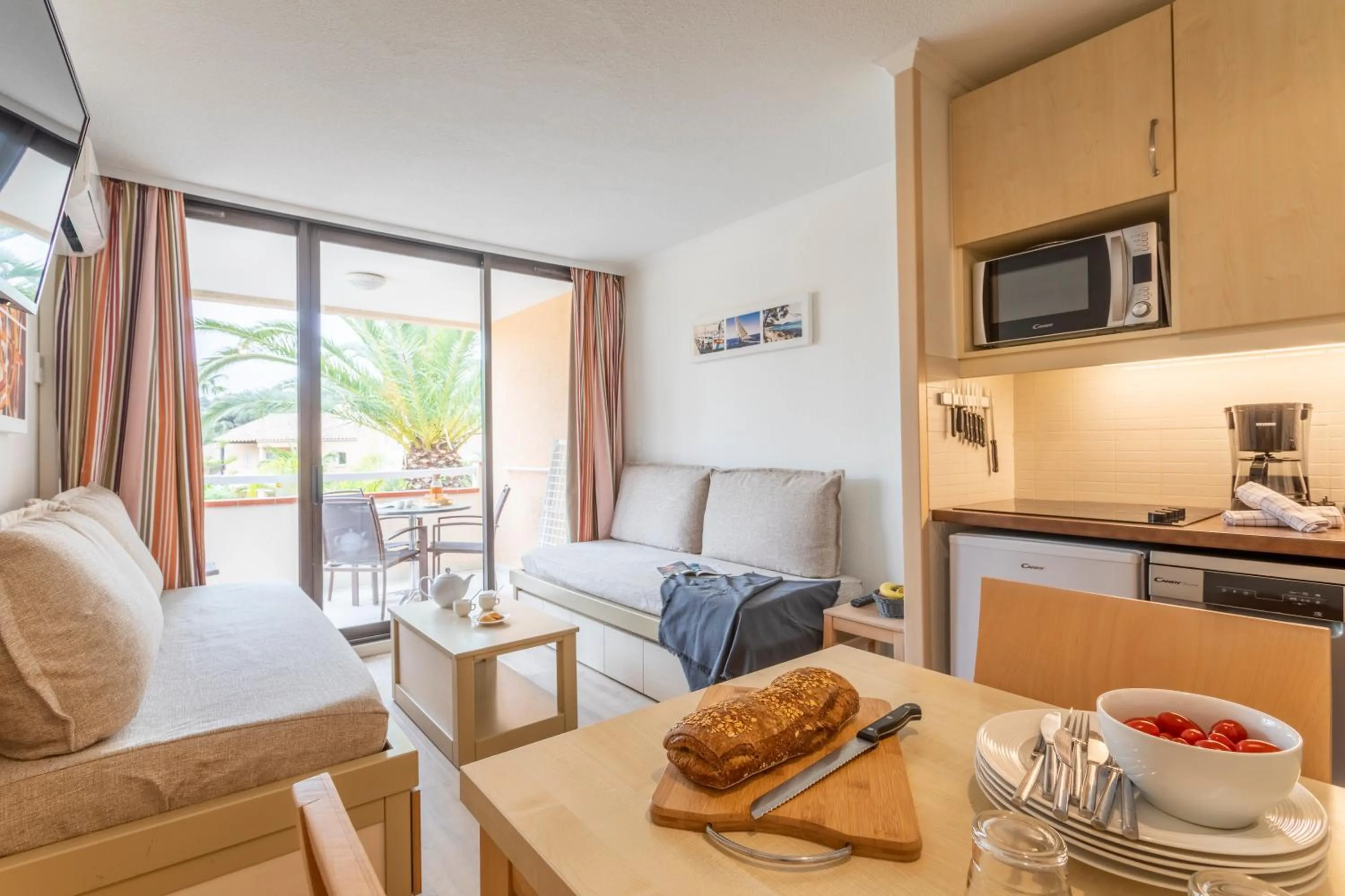 TV and multimedia in Résidence Pierre & Vacances L’Anse De Pramousquier