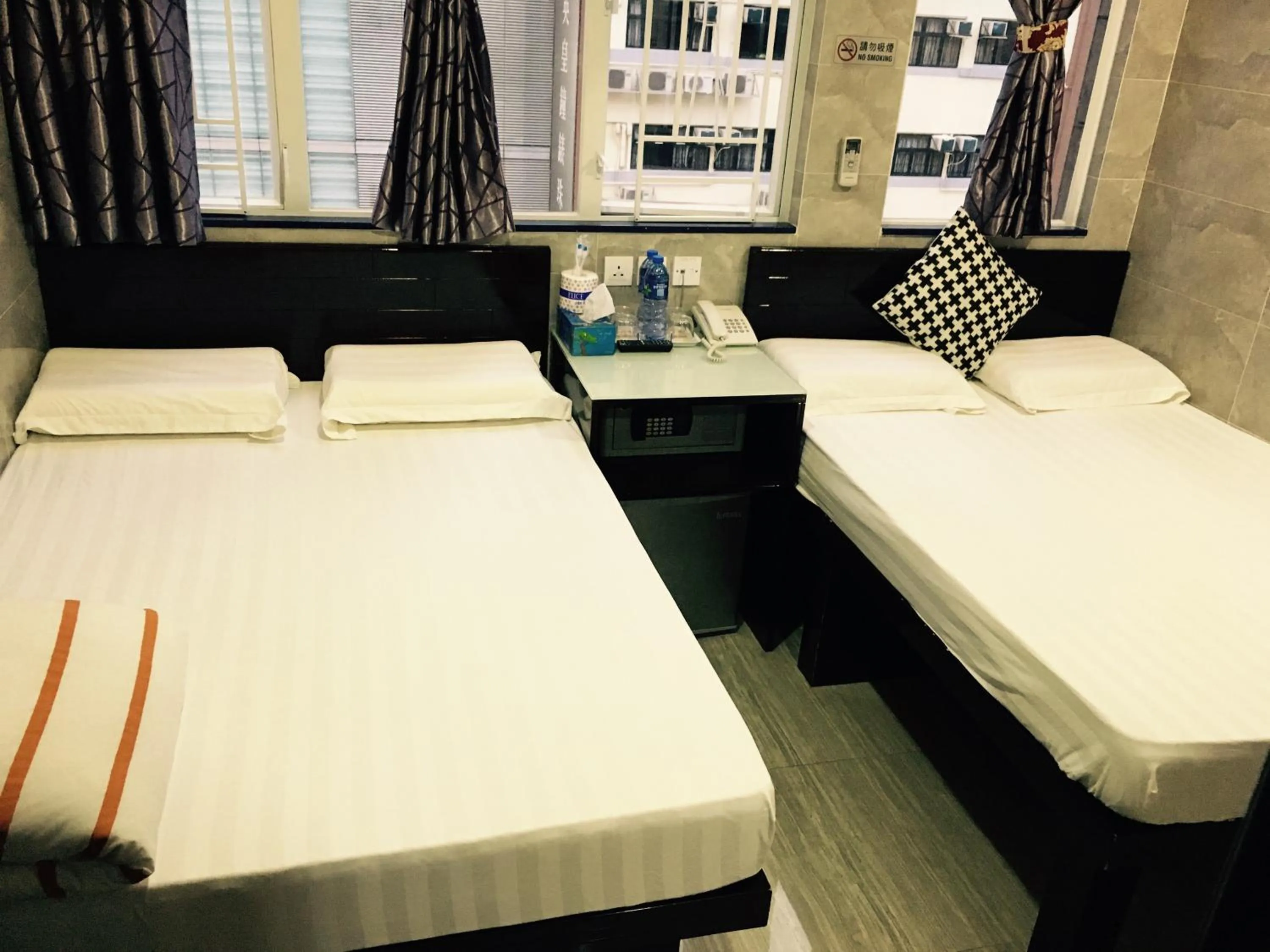 Other, Bed in Victoria Inn