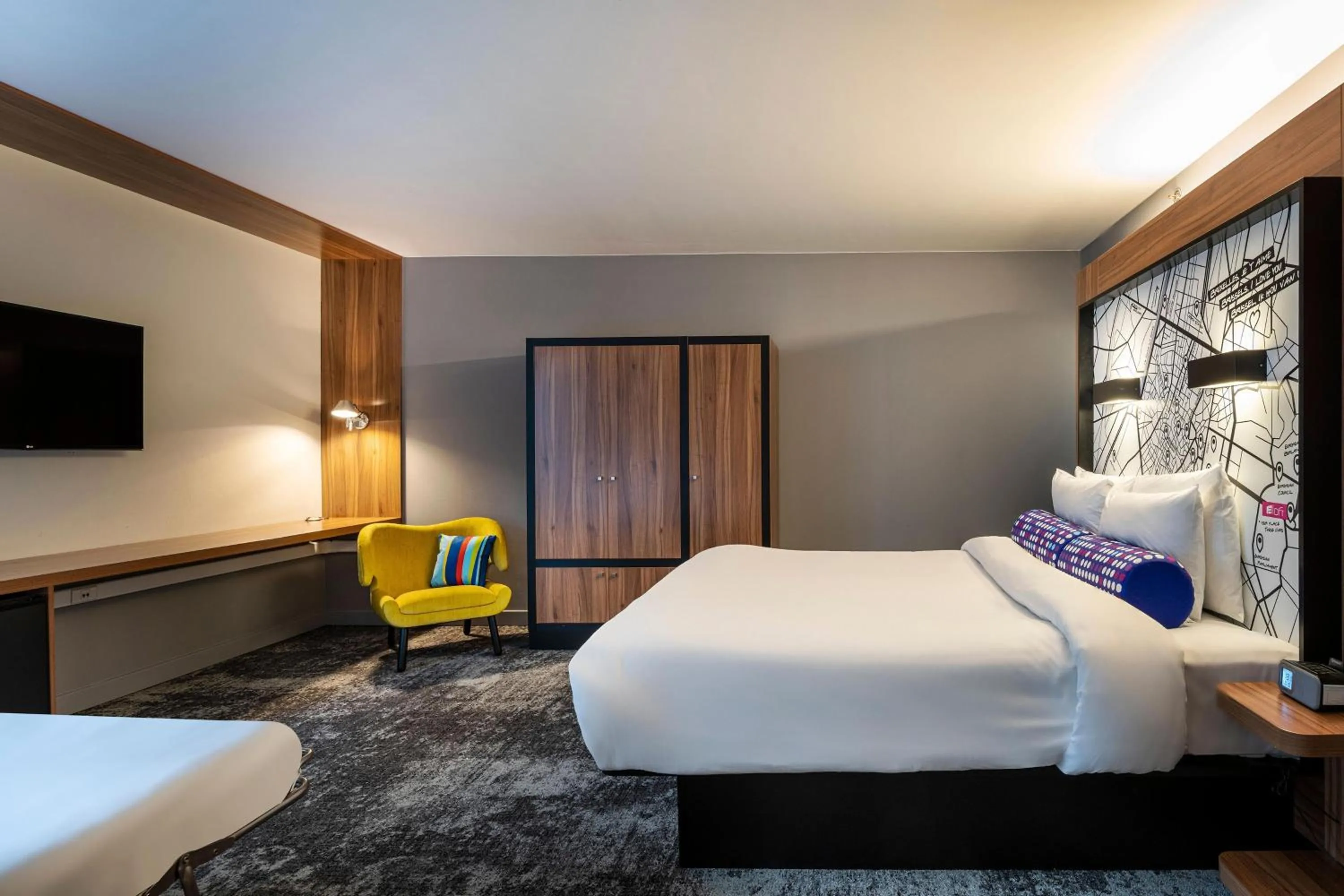 Photo of the whole room in Aloft Brussels Schuman
