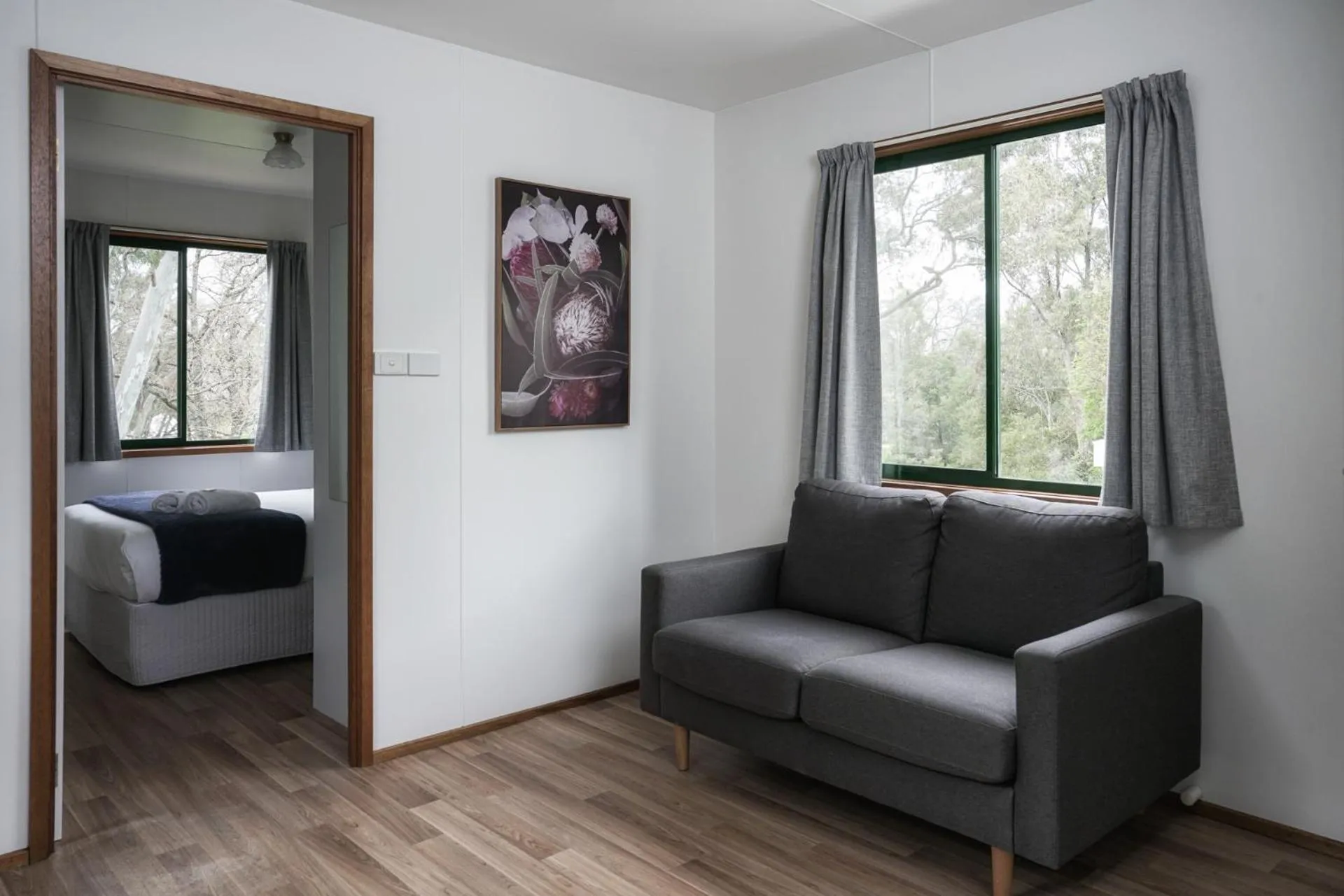 Photo of the whole room, Bed in BIG4 Castlemaine Gardens