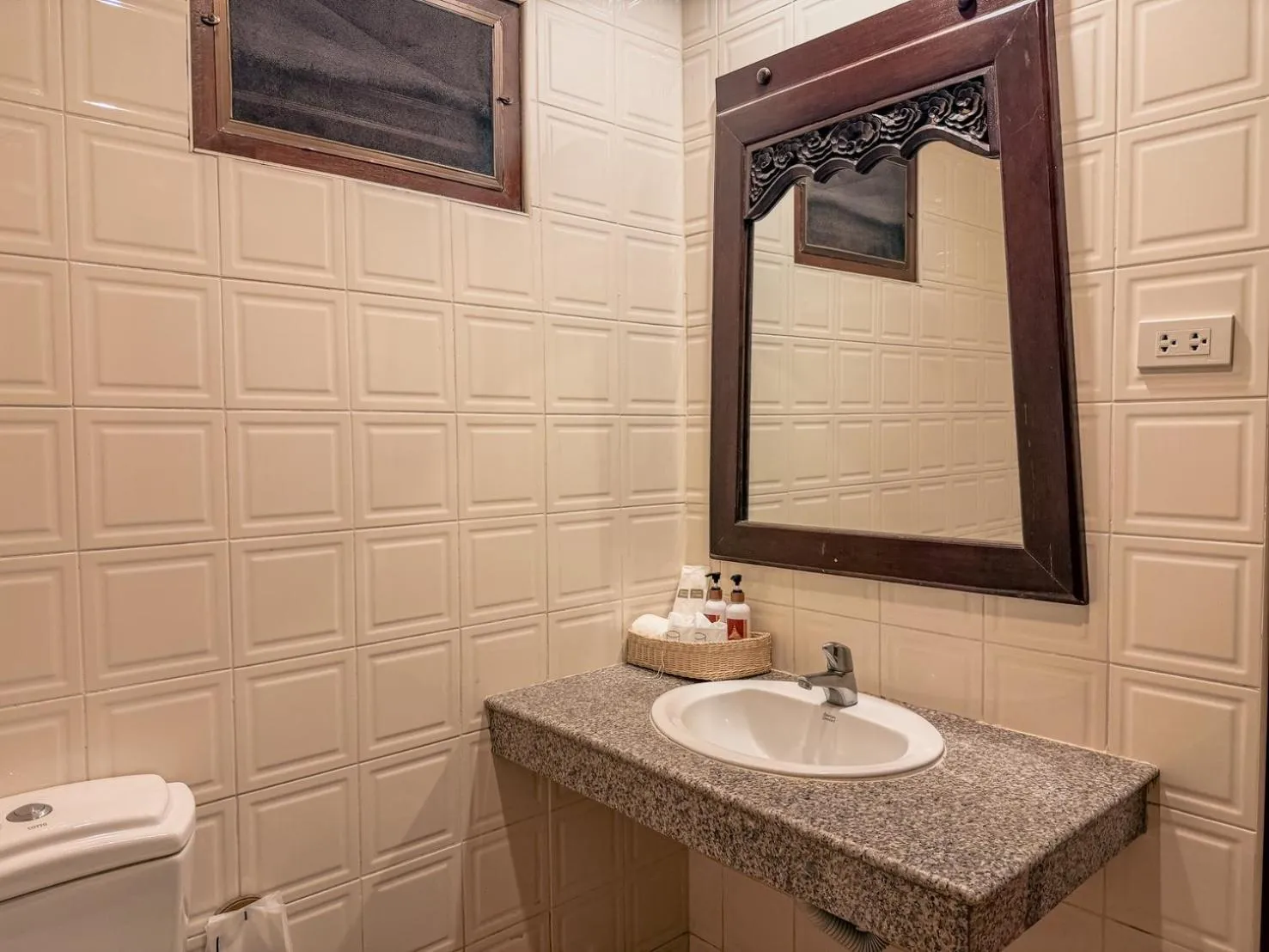 Bathroom in Chiang Mai Thai House,Thapae