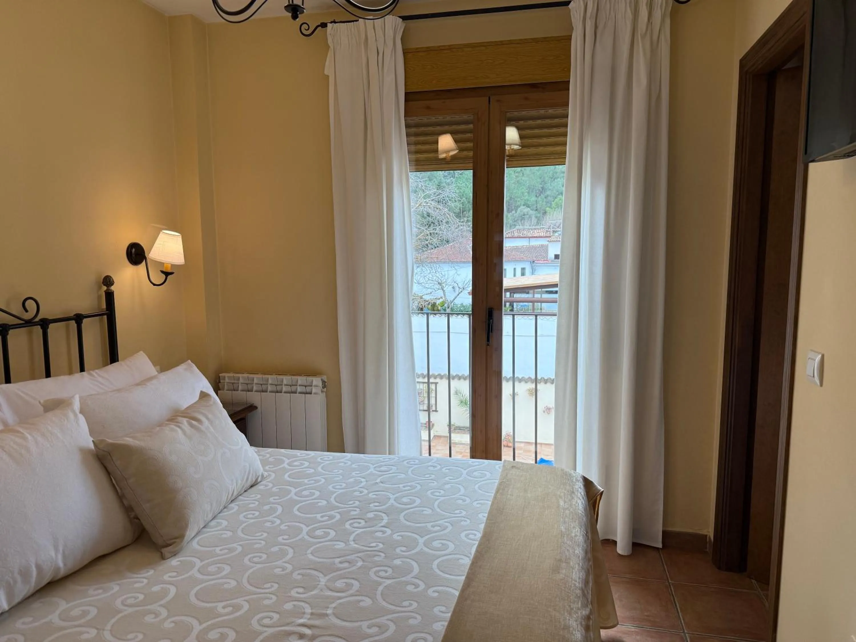 Bed in Apartamentos Valle del Guadalquivir