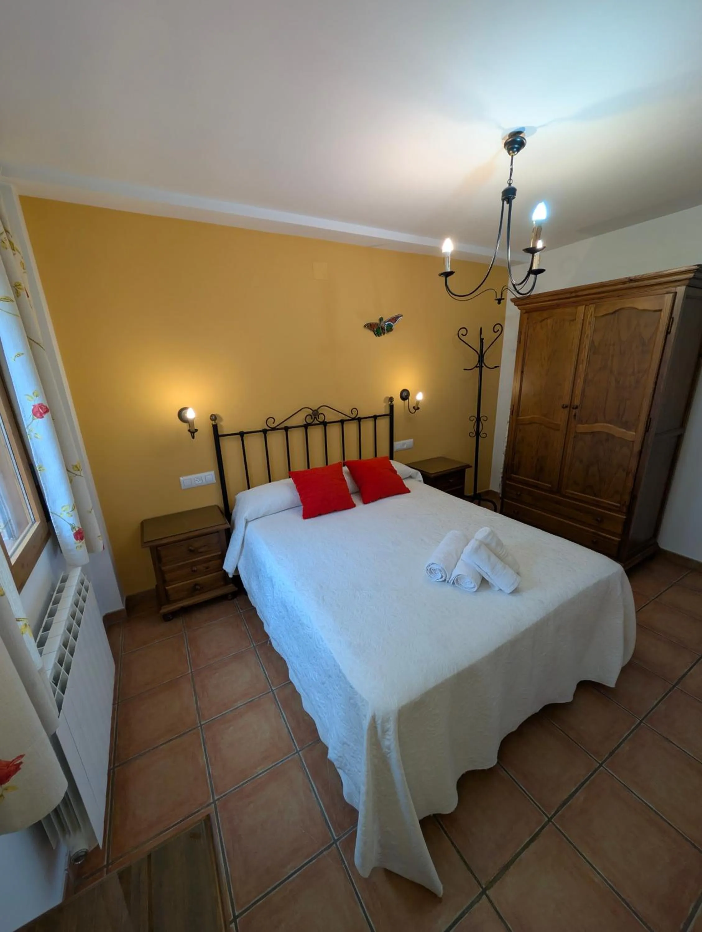 Bed in Apartamentos Valle del Guadalquivir