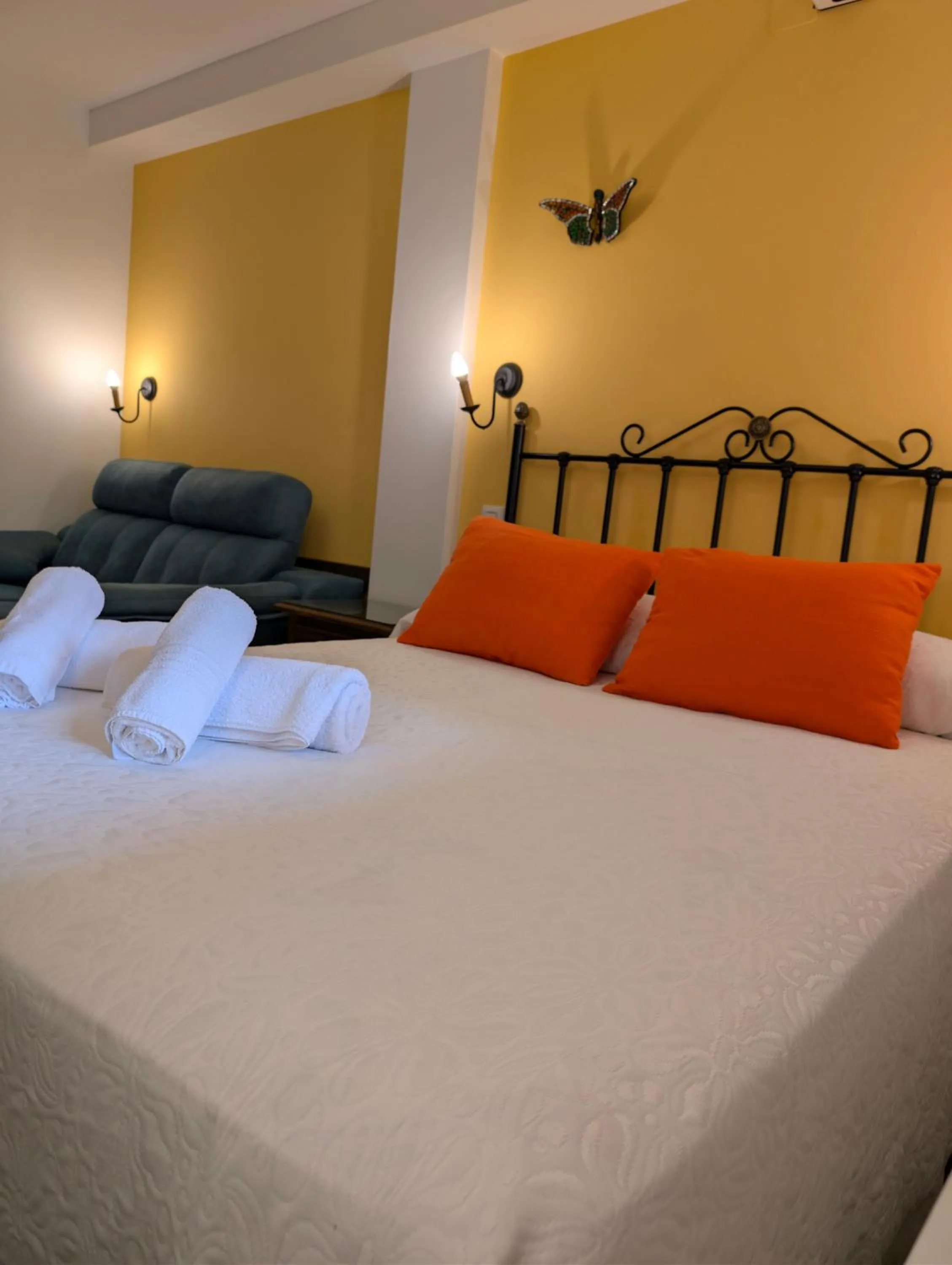 Bed in Apartamentos Valle del Guadalquivir