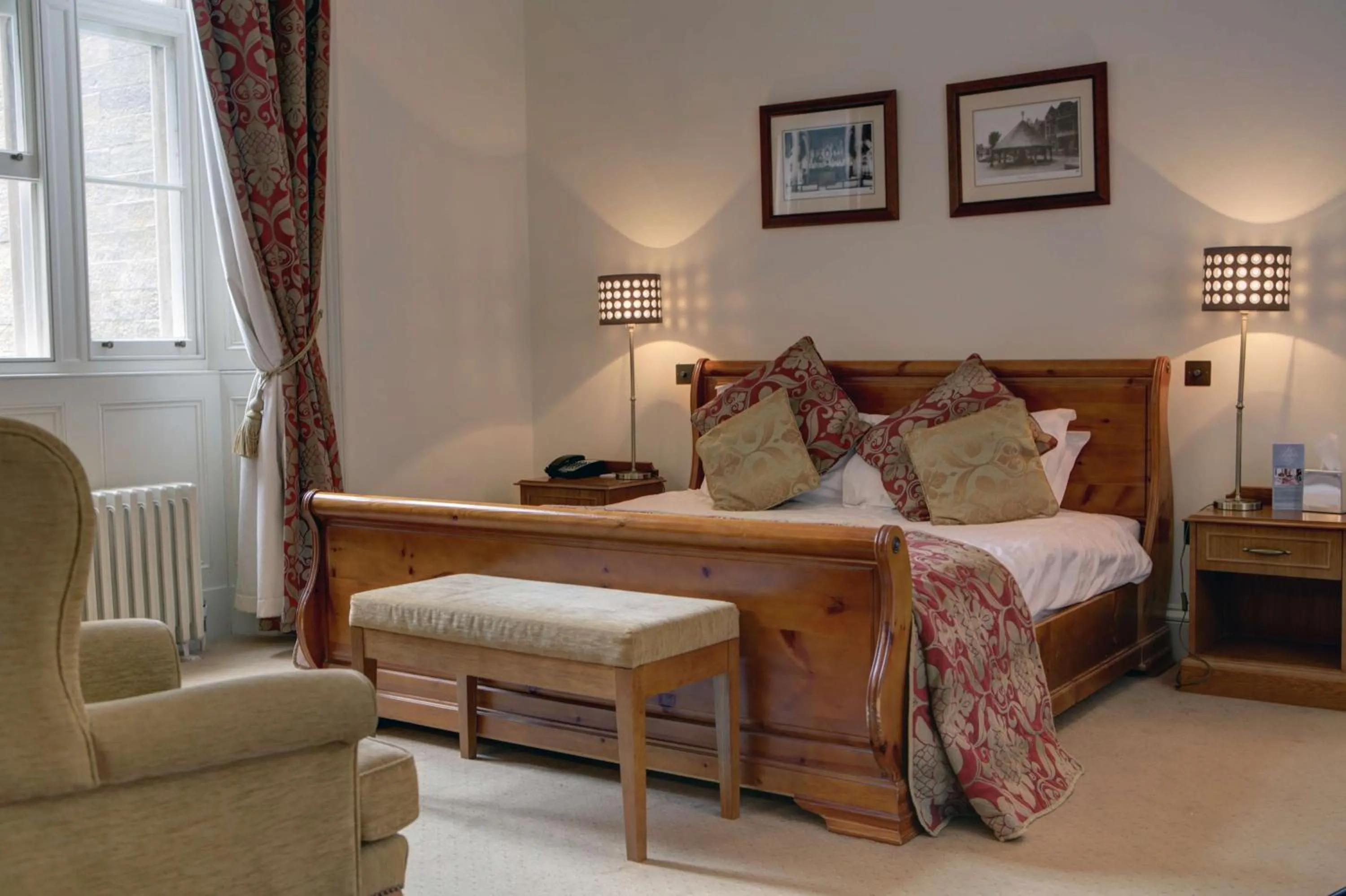 Photo of the whole room in Stoke Rochford Hall