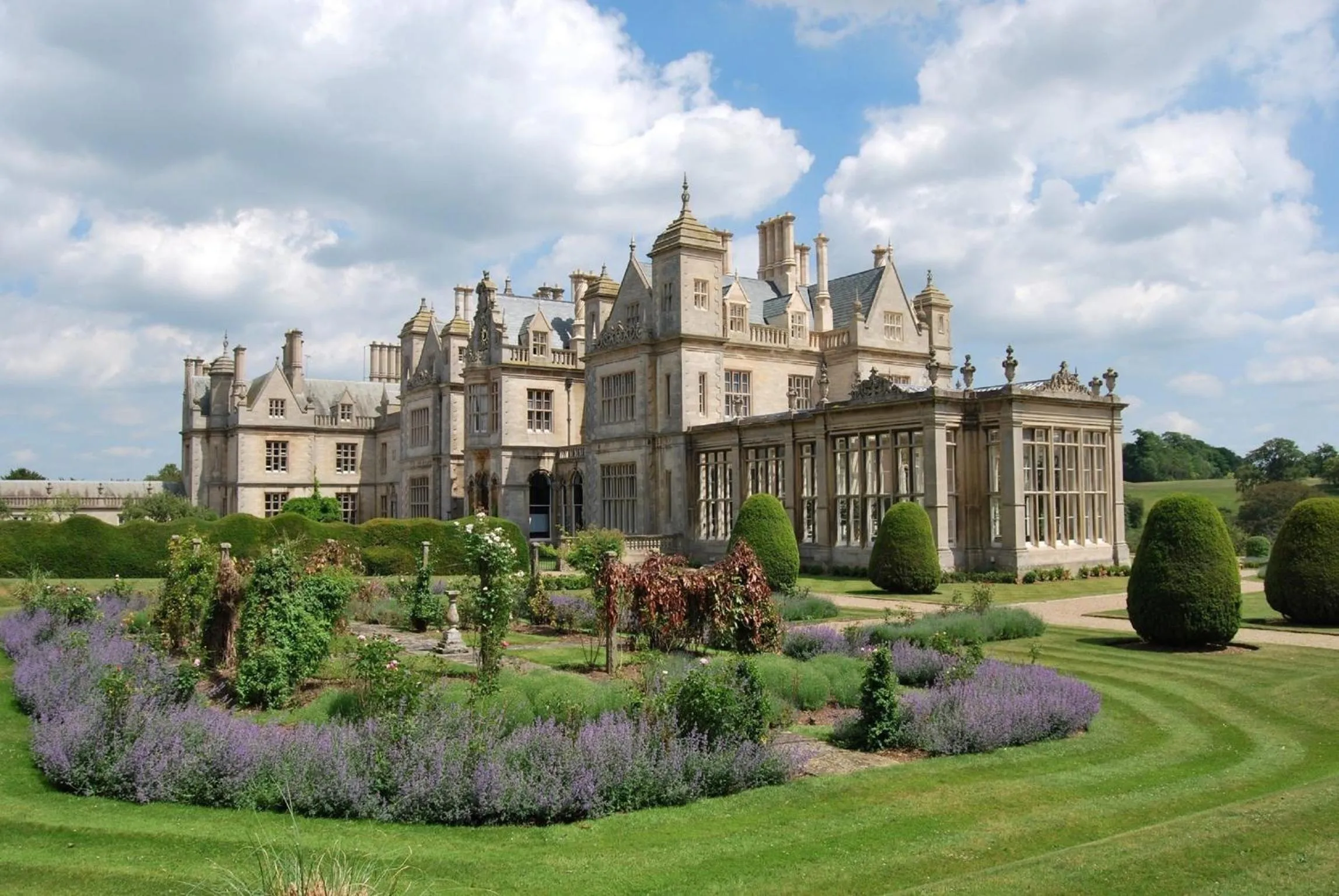 Property building in Stoke Rochford Hall