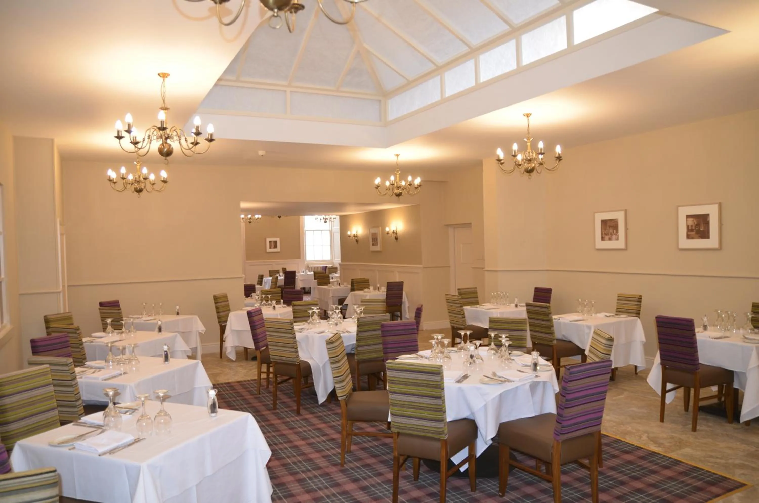 Restaurant/places to eat in Stoke Rochford Hall