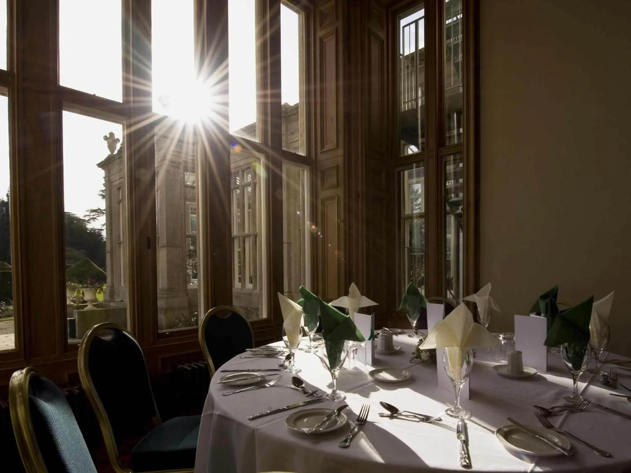 Restaurant/places to eat in Stoke Rochford Hall