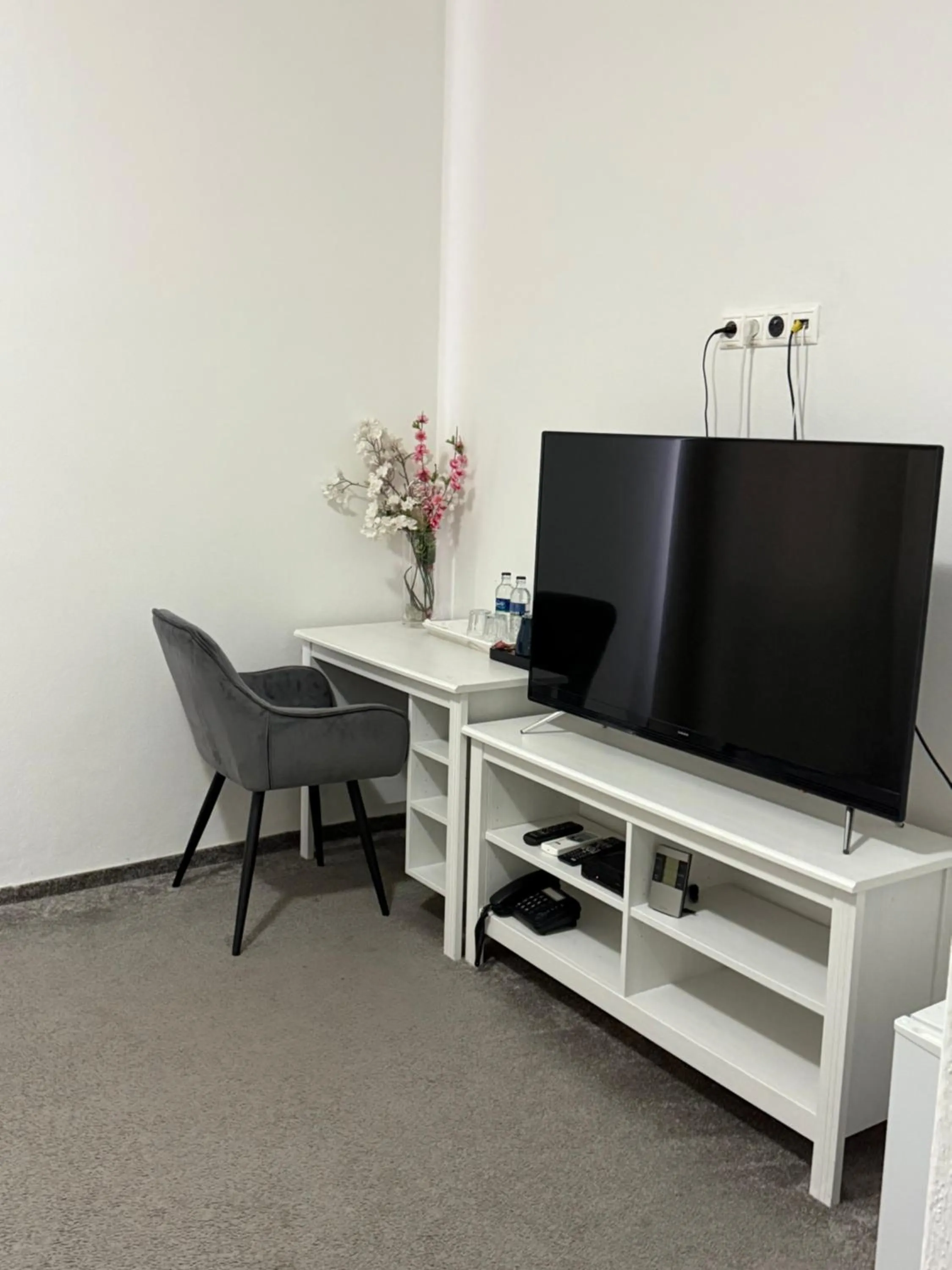 TV and multimedia in Saint Michael - Garni Hotel