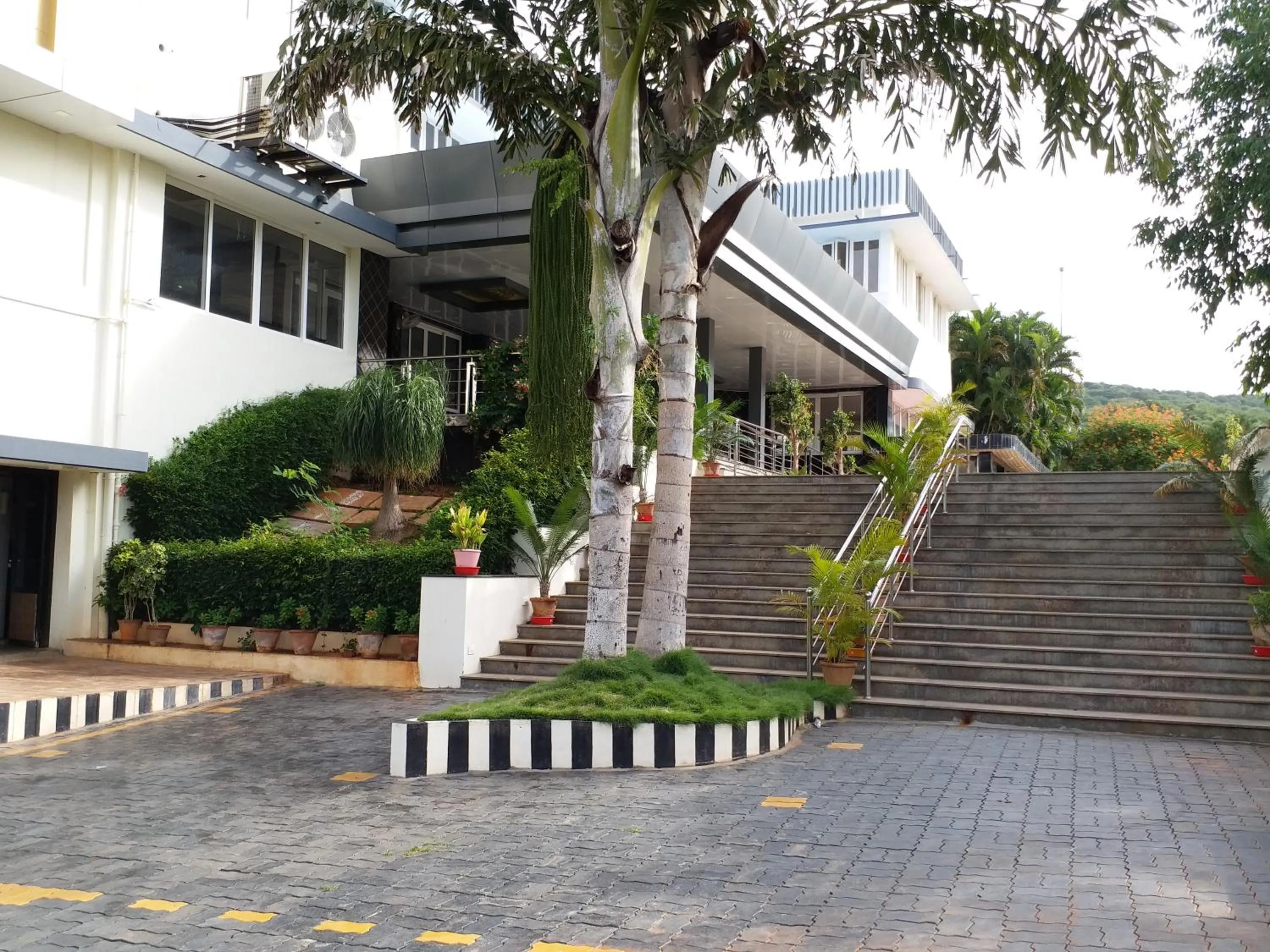 Facade/entrance in Mount Retreat Resorts - Madurai