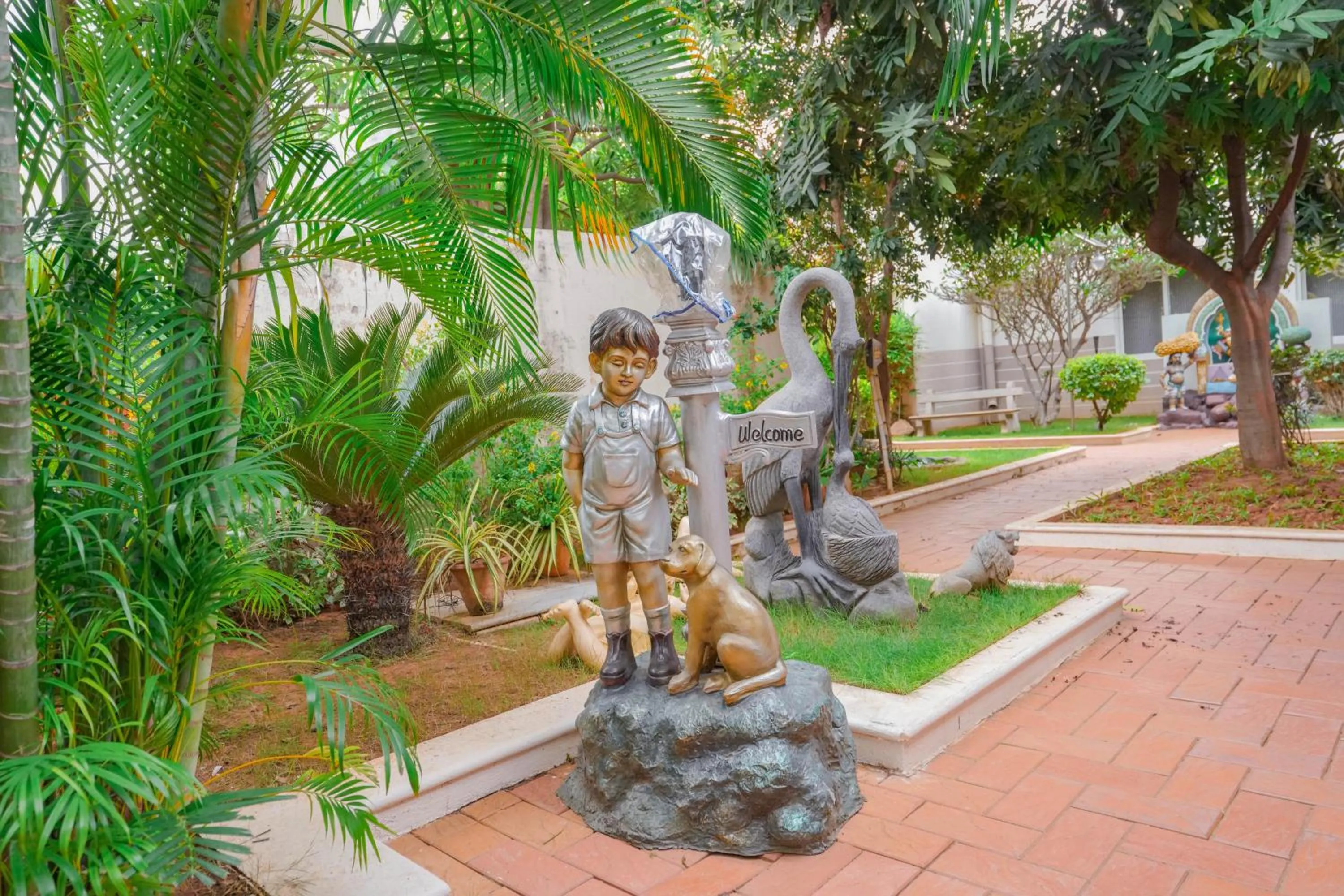 Garden in Mount Retreat Resorts - Madurai