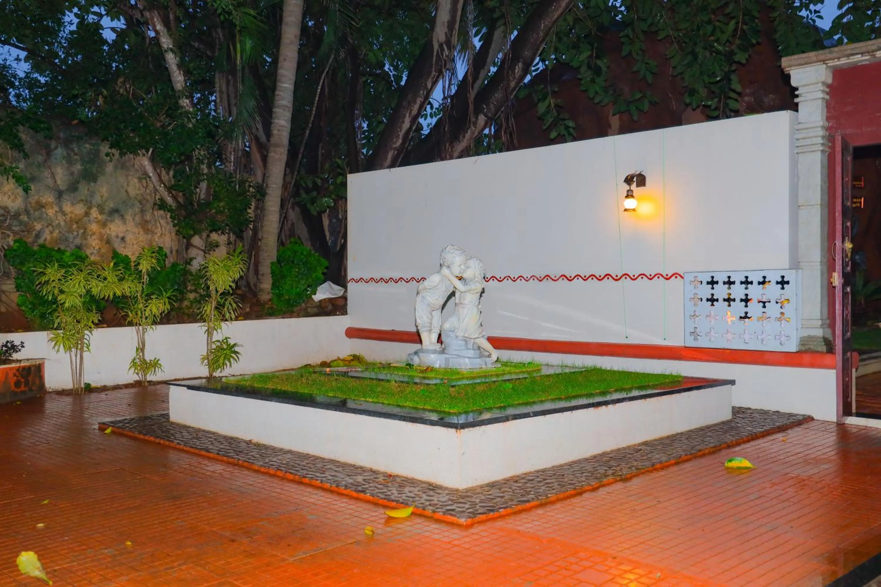 Seating area in Mount Retreat Resorts - Madurai