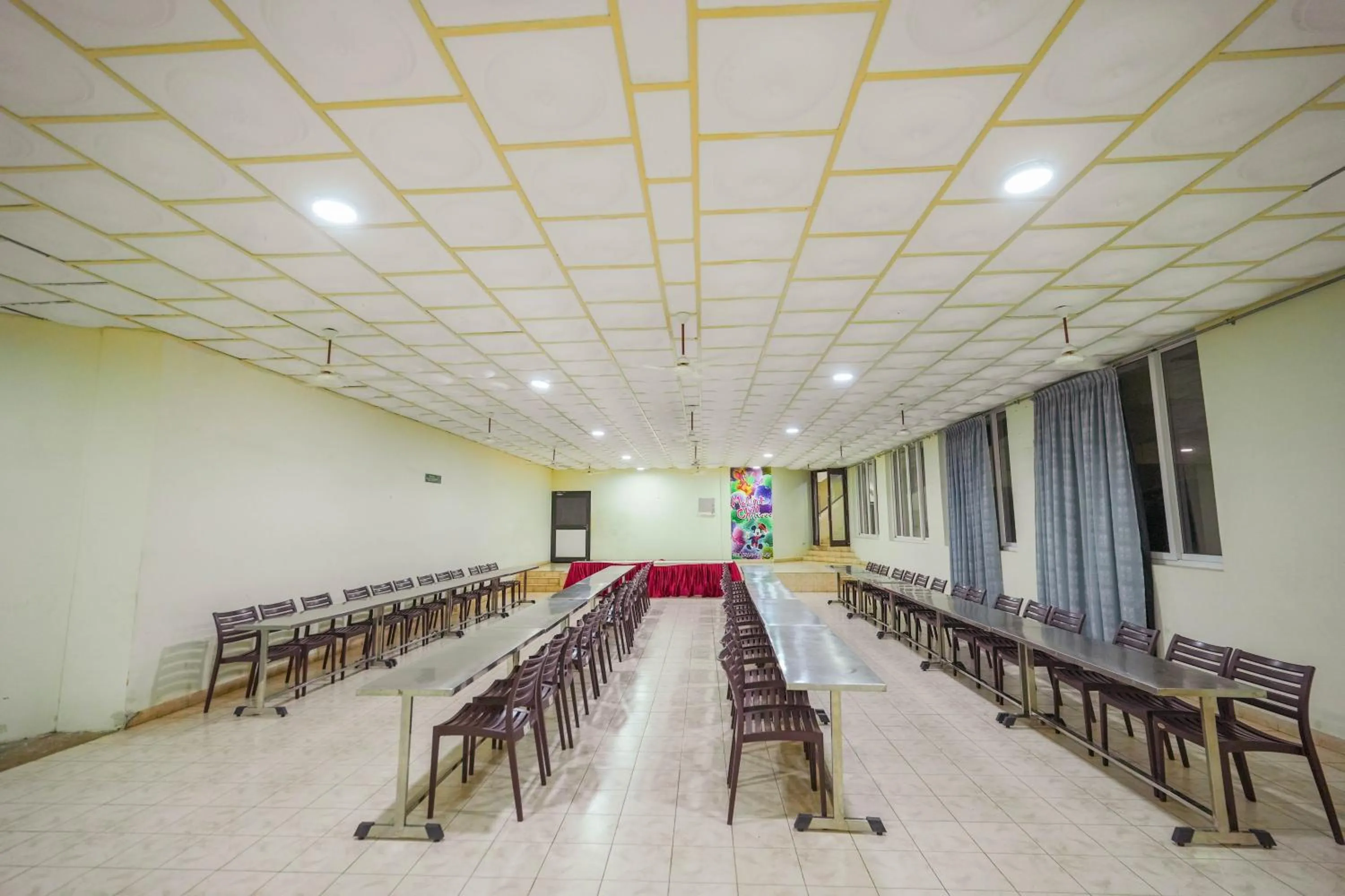 Banquet/Function facilities in Mount Retreat Resorts - Madurai