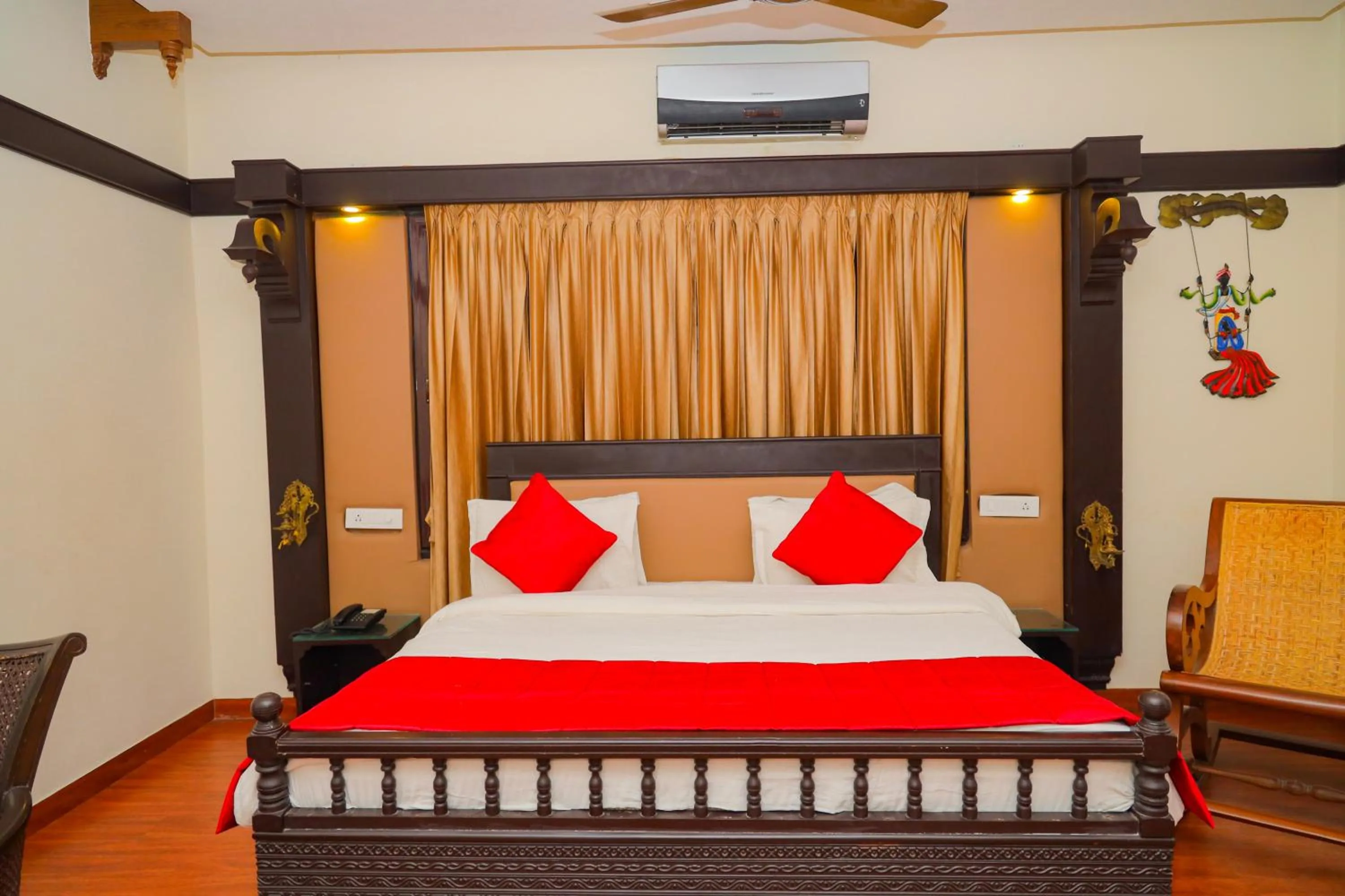 Bed in Mount Retreat Resorts - Madurai