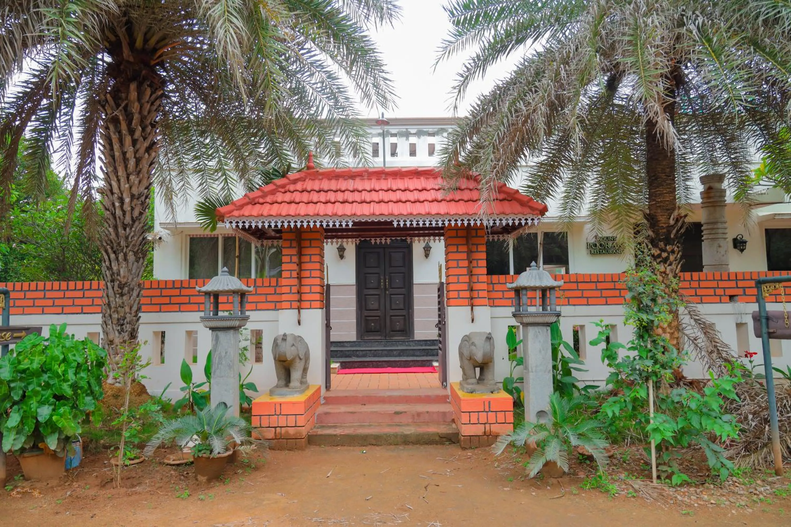 Facade/entrance in Mount Retreat Resorts - Madurai