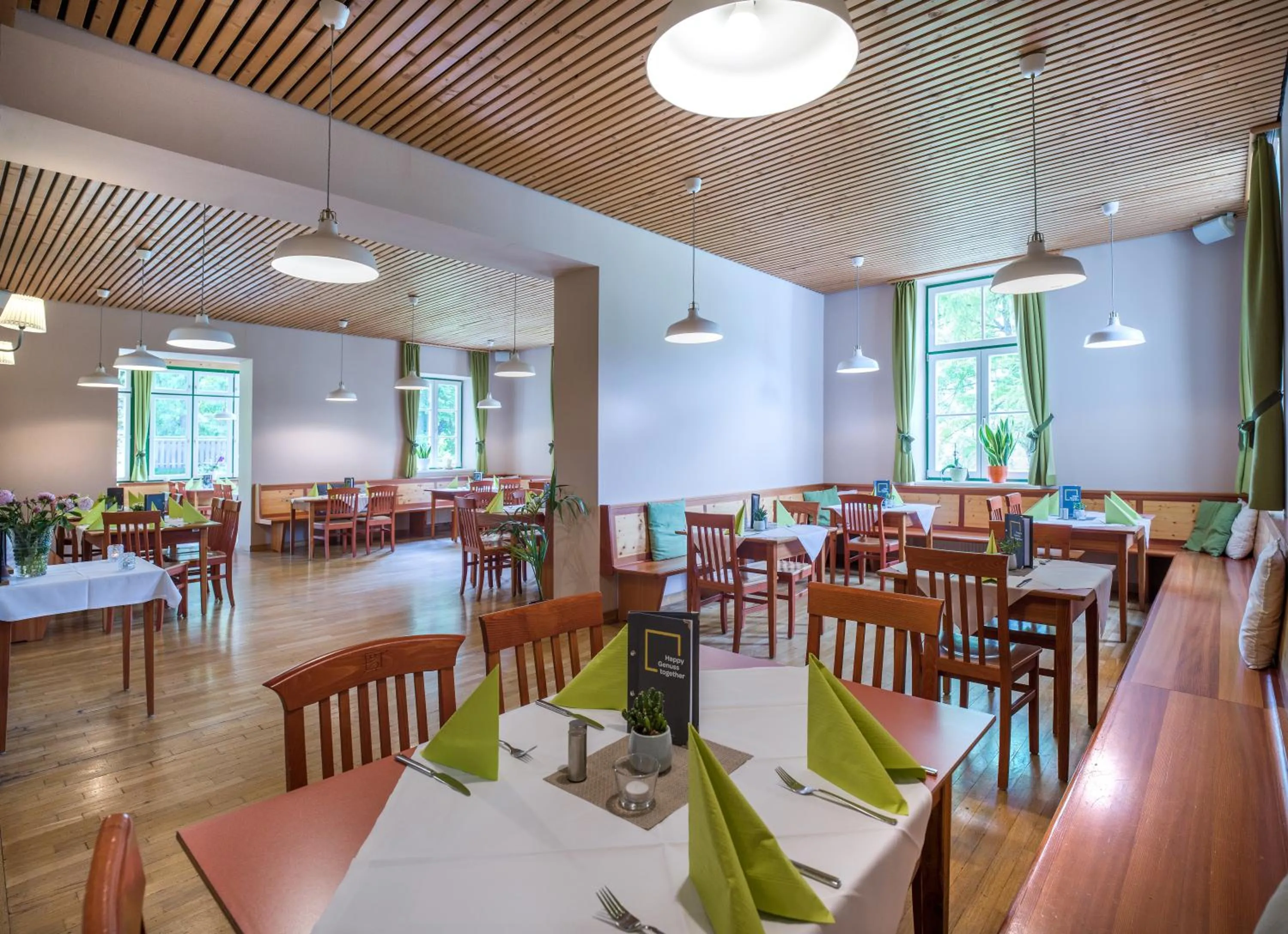 Restaurant/places to eat in JUFA Hotel Grundlsee