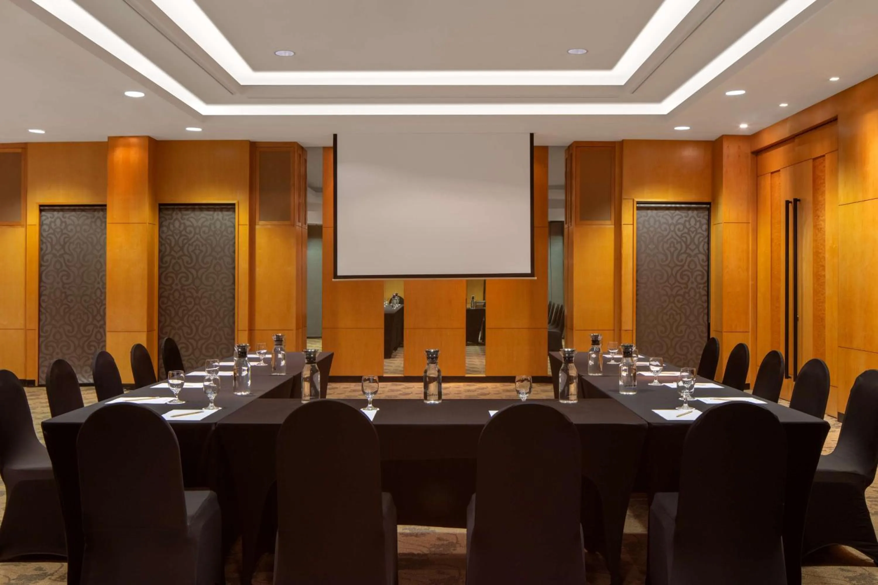 Meeting/conference room in Radisson Hotel Brunei Darussalam