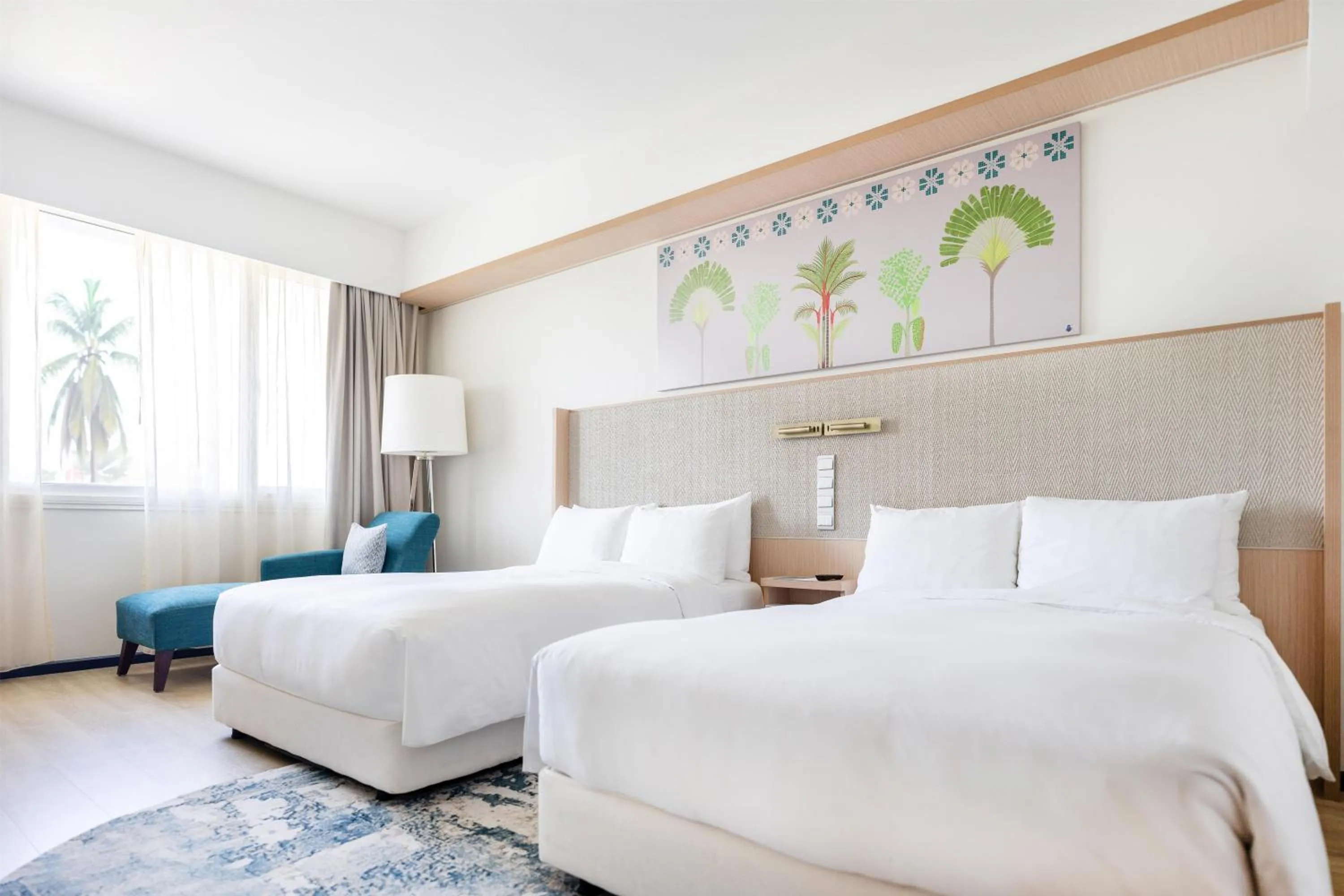 Bedroom, Bed in Radisson Hotel Brunei Darussalam