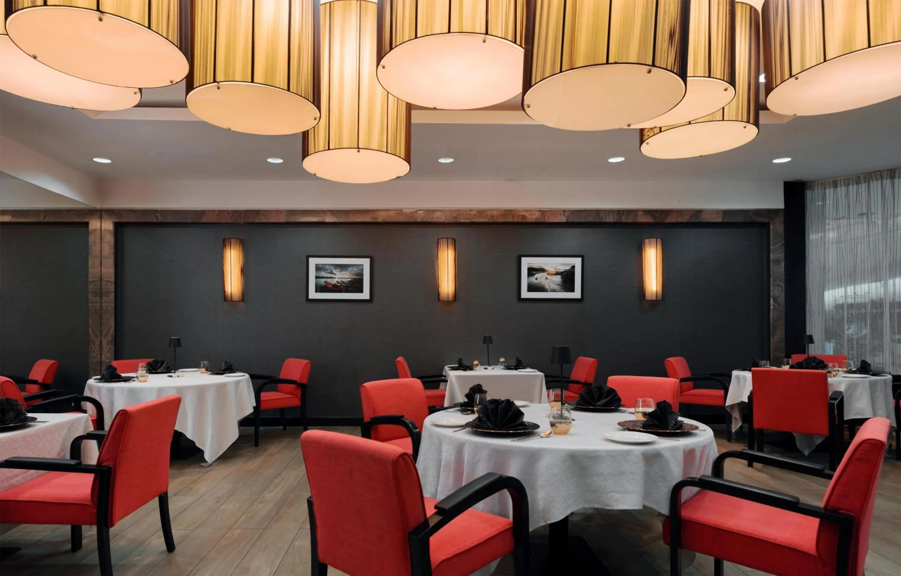 Restaurant/places to eat in Radisson Hotel Brunei Darussalam