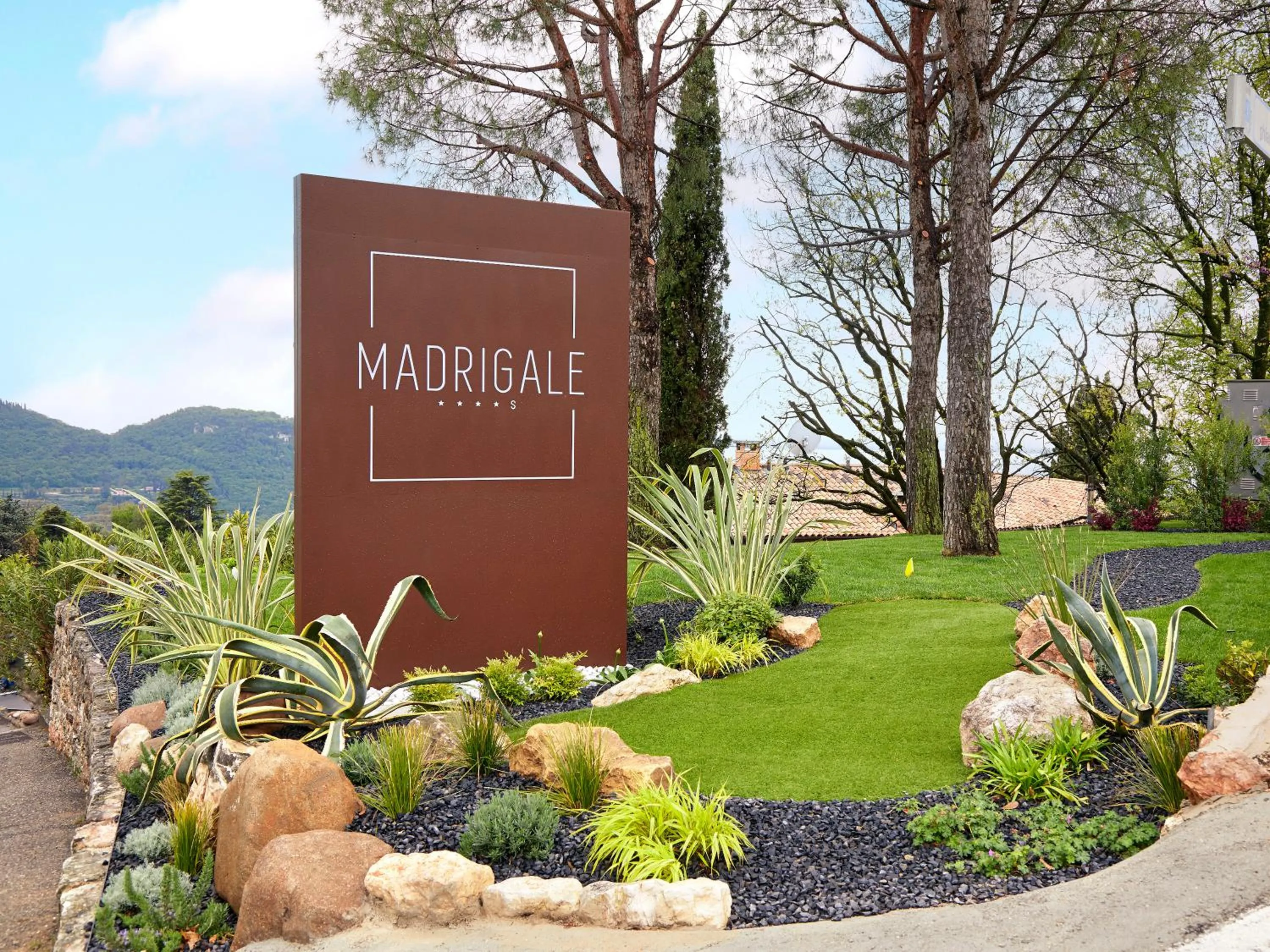 Garden in Madrigale Panoramic Lifestyle & Soulful Hotel