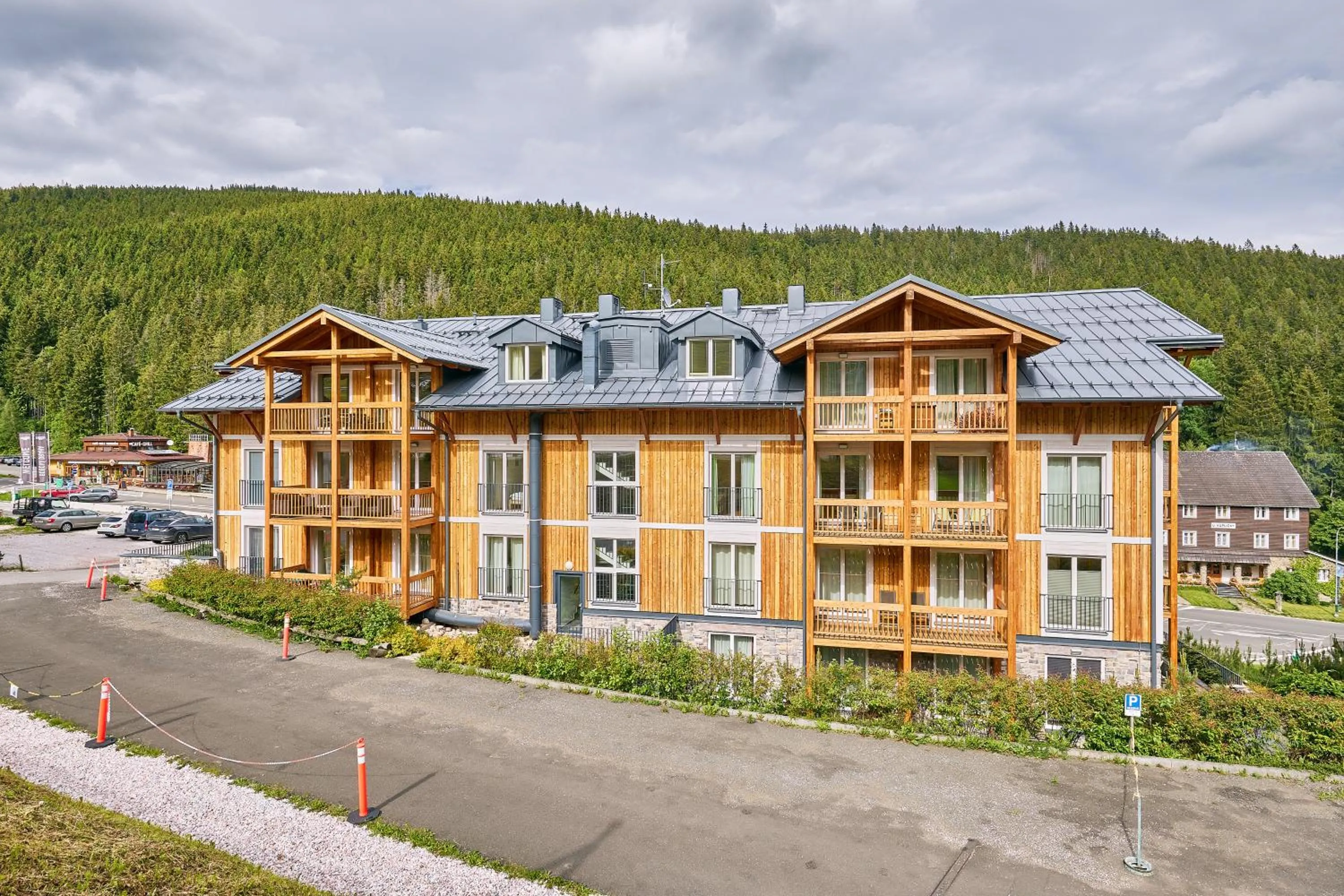 Property building in Aparthotel Kovarna Residence