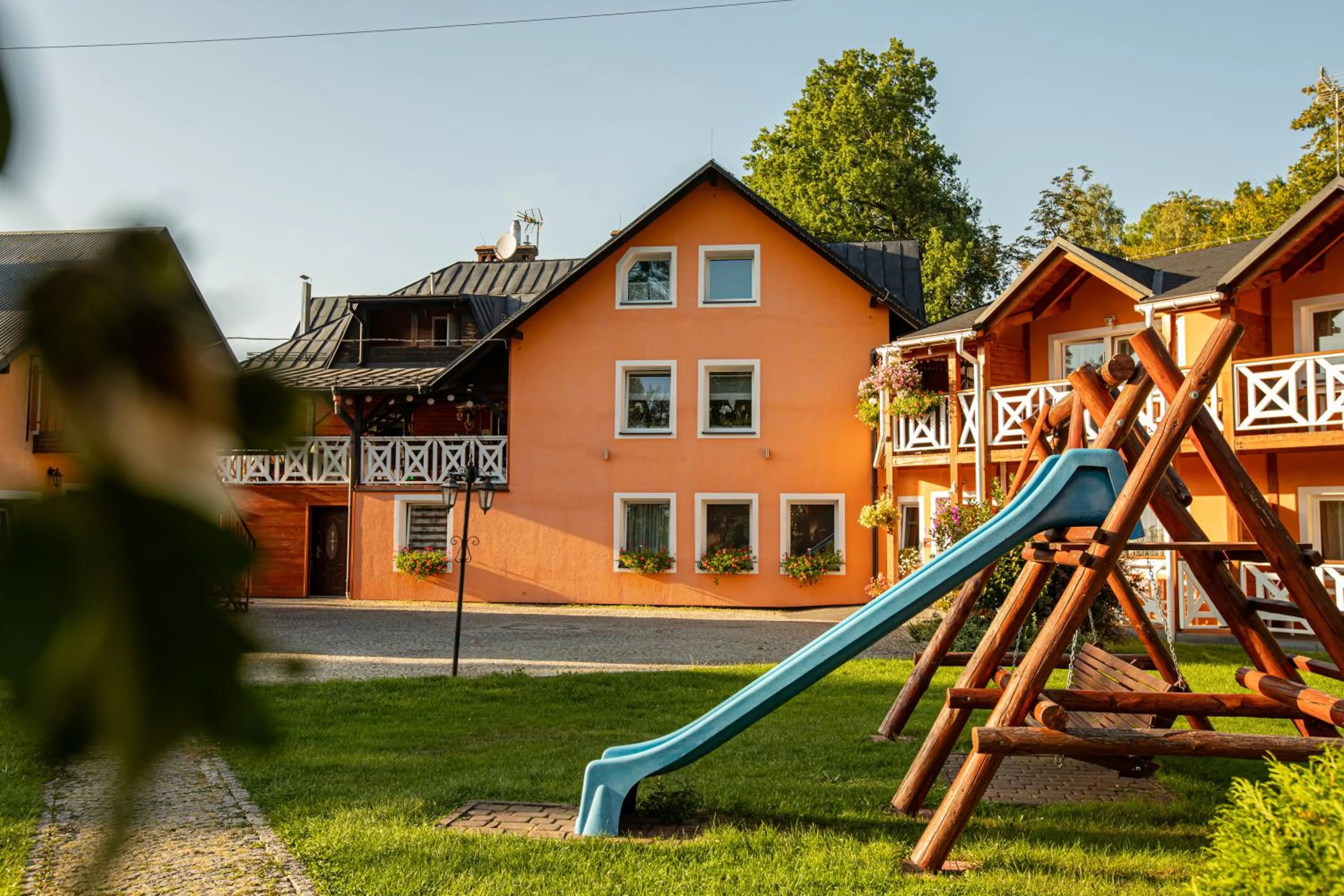 Gosciniec Pod Brzegiem