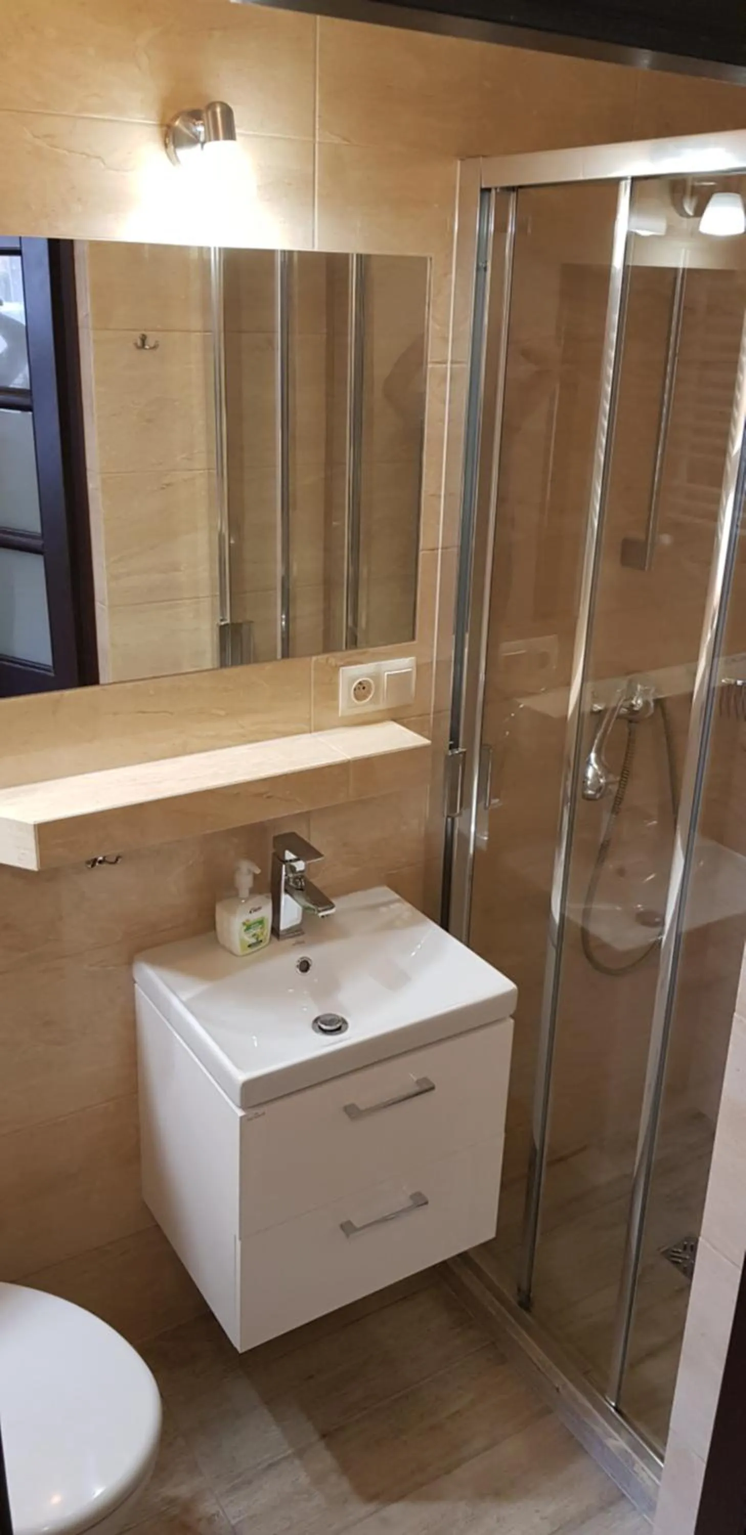 Gosciniec Pod Brzegiem