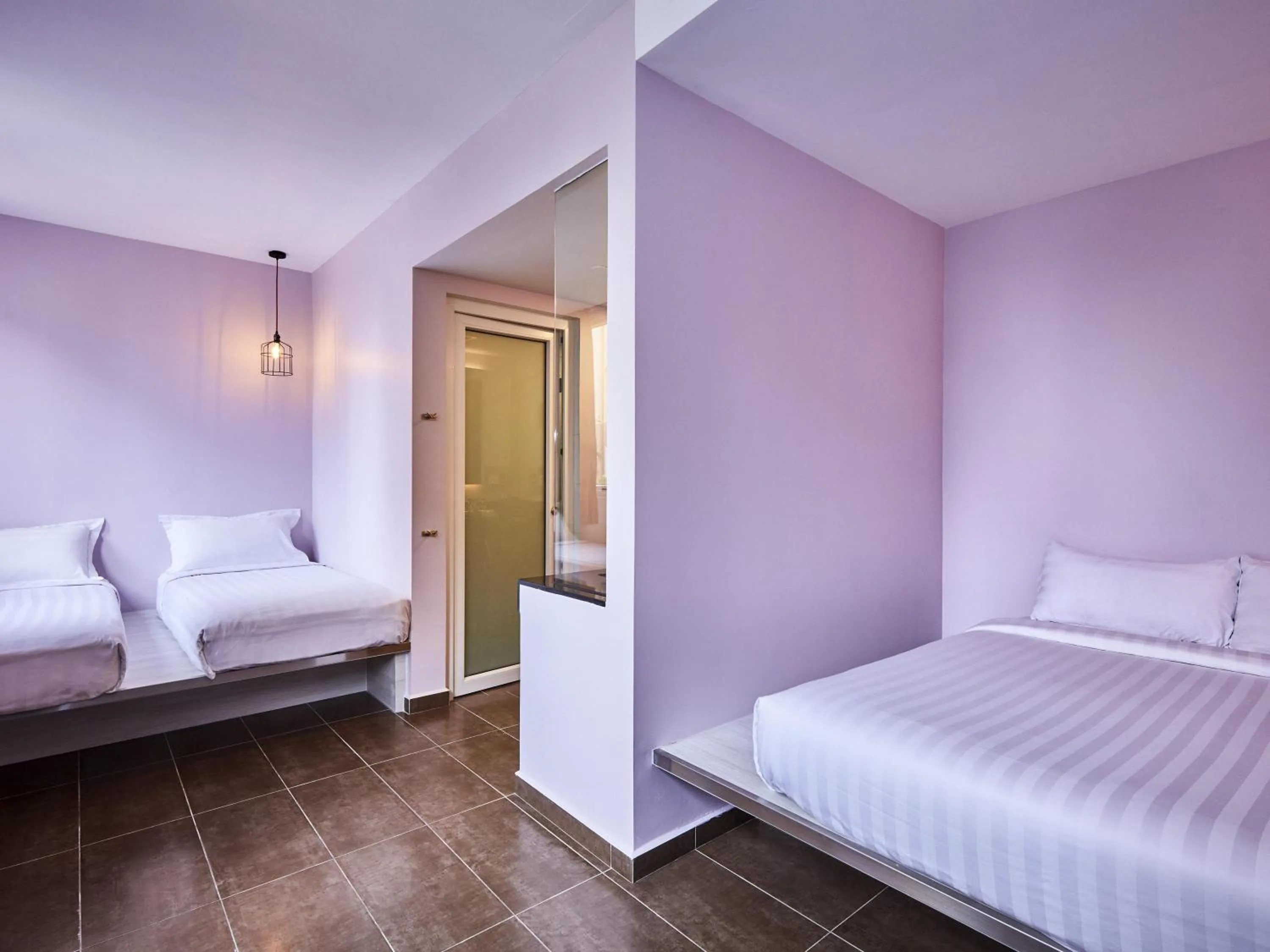 Bedroom, Bed in ibis budget Singapore Pearl