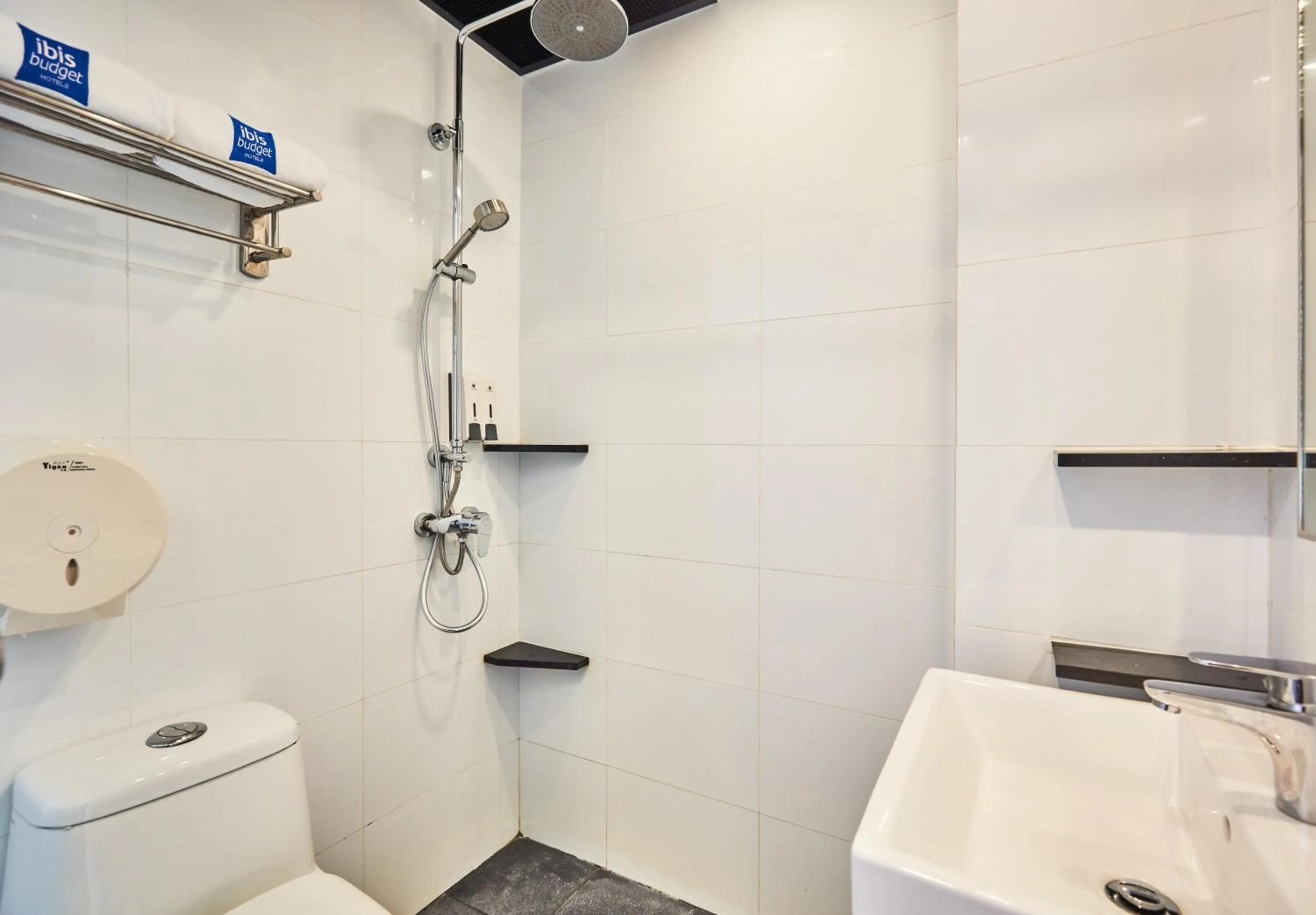 ibis budget Singapore Pearl