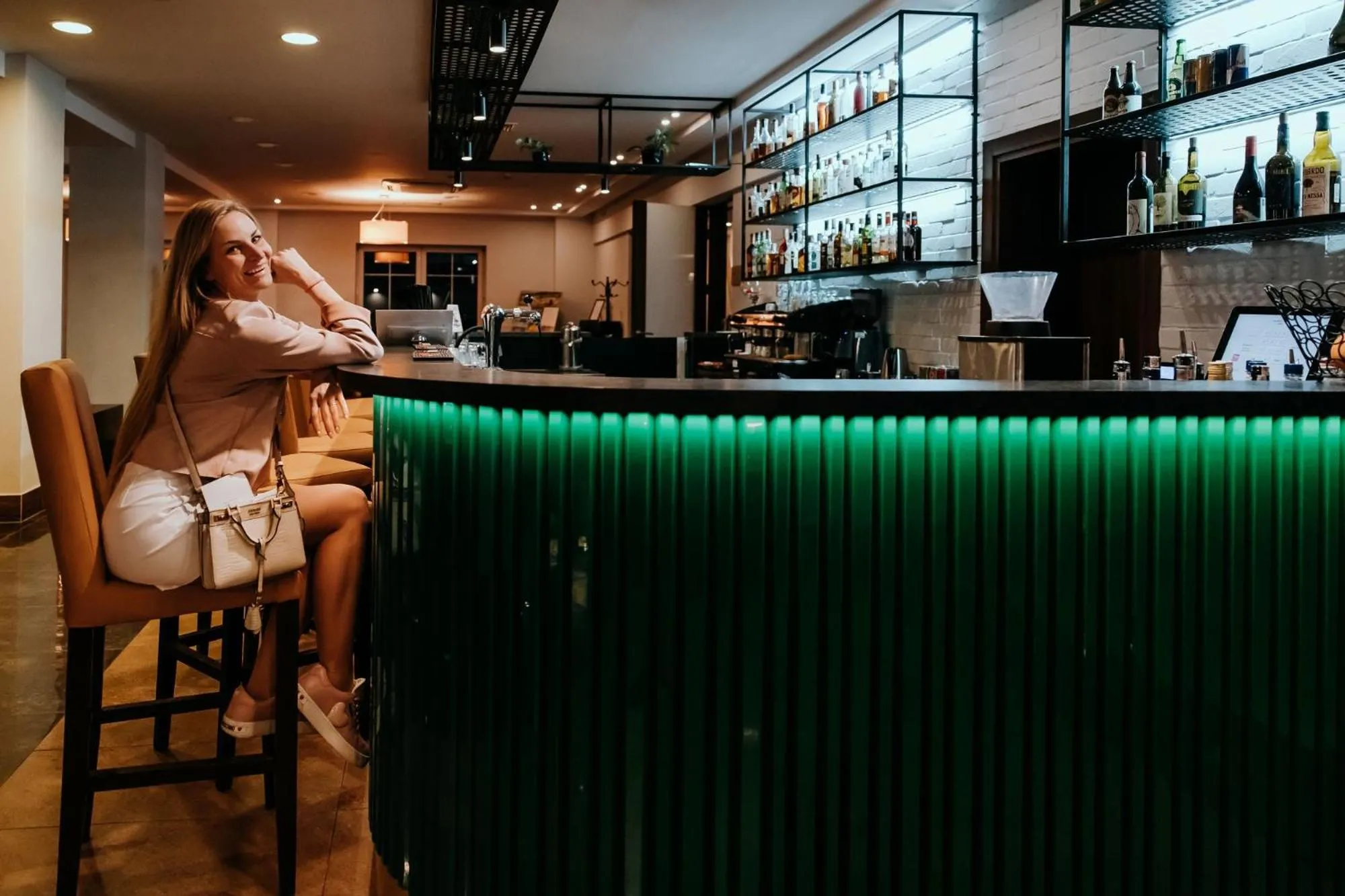 Lounge or bar in Dosłońce Resort Wellness & Farm