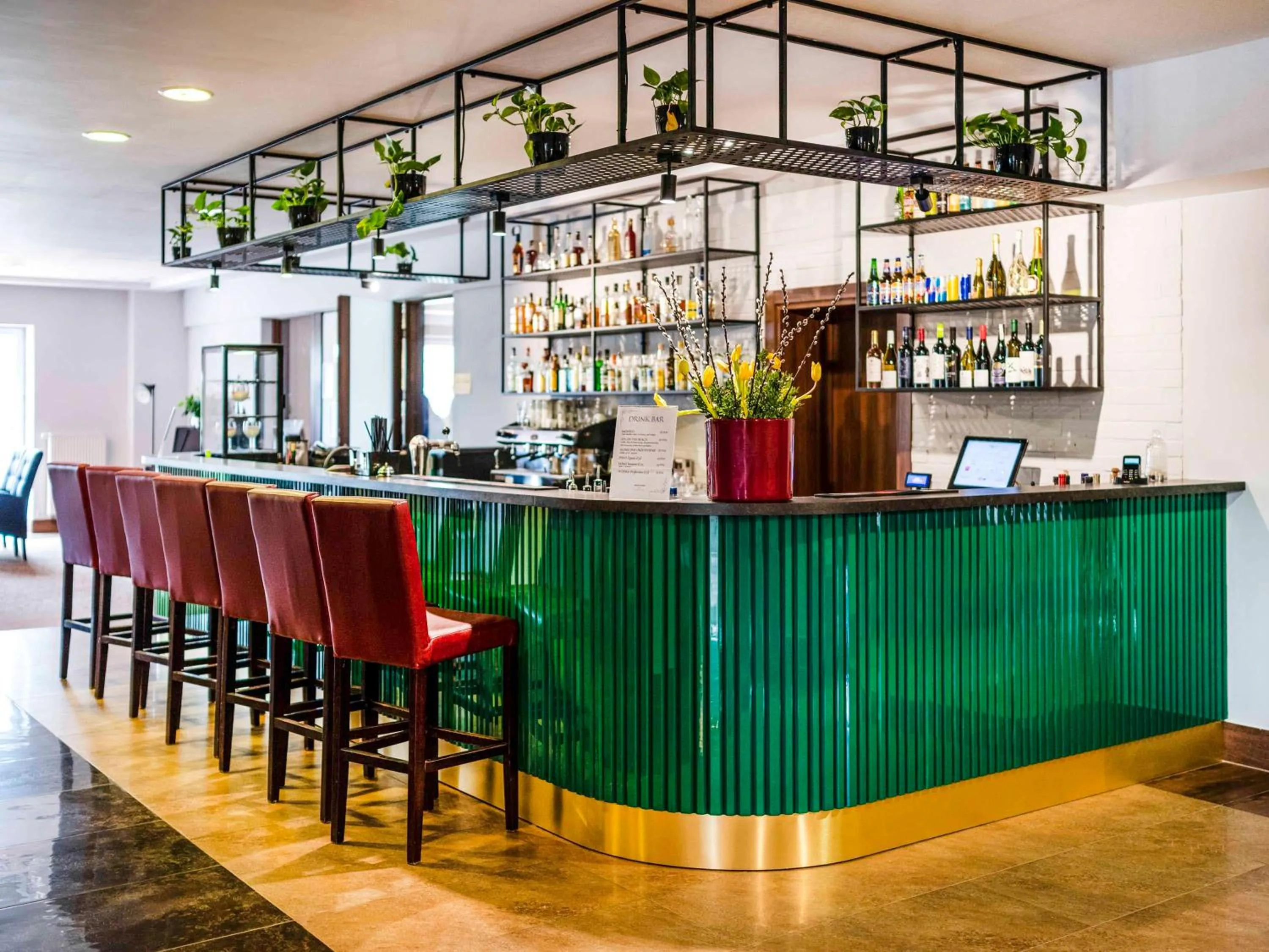 Lounge or bar in Dosłońce Resort Wellness & Farm