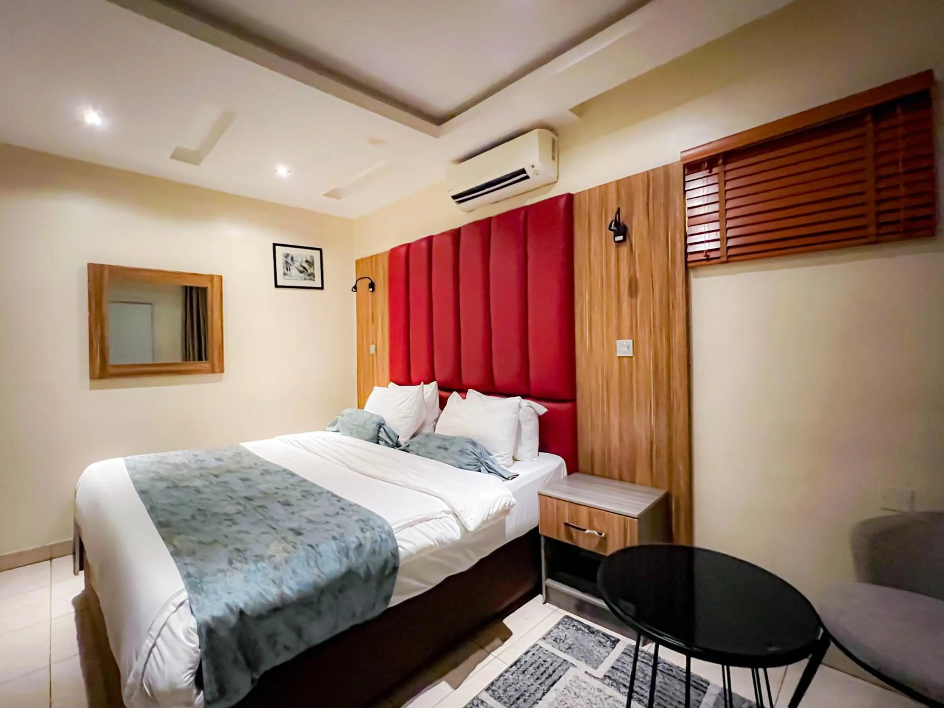 Bedroom in Box Residence Hotel