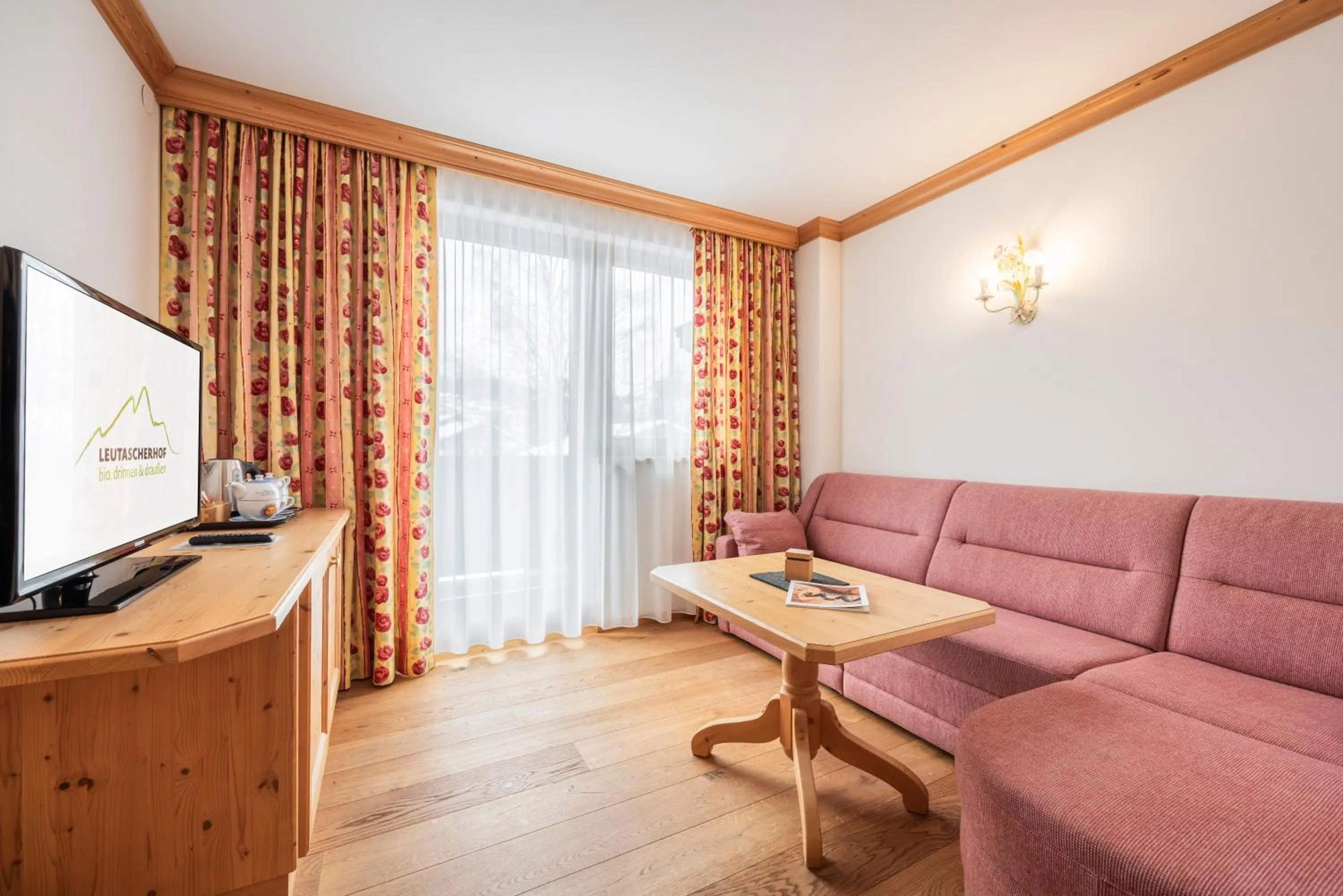 TV and multimedia in Biohotel Leutascherhof