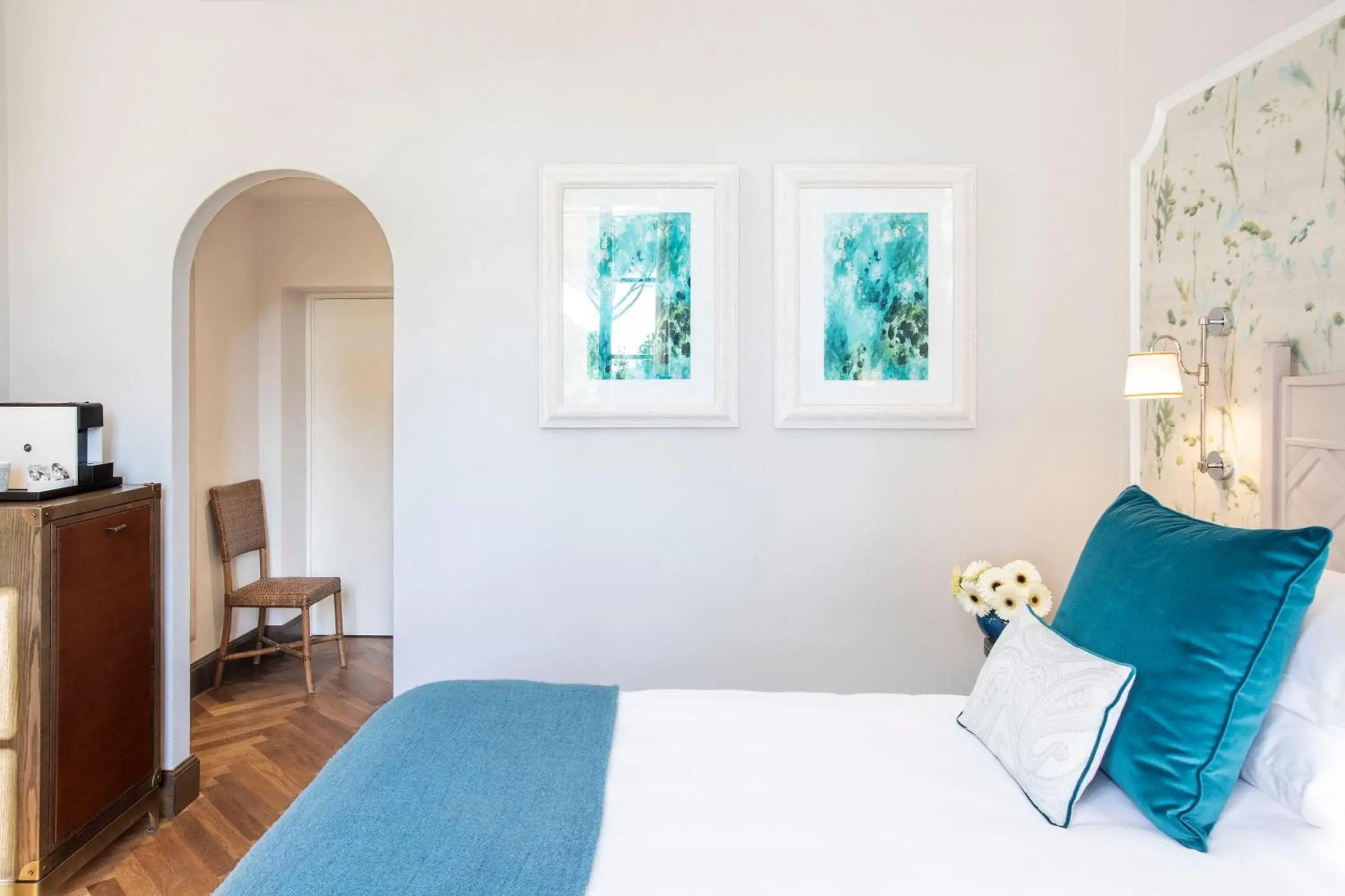 Superior Double or Twin Room with Pool View in Terme di Saturnia Natural Spa & Golf Resort - The Leading Hotels of the World Superior Double or Twin Room with Pool View in Terme di Saturnia Natural Spa & Golf Resort - The Leading Hotels of the World